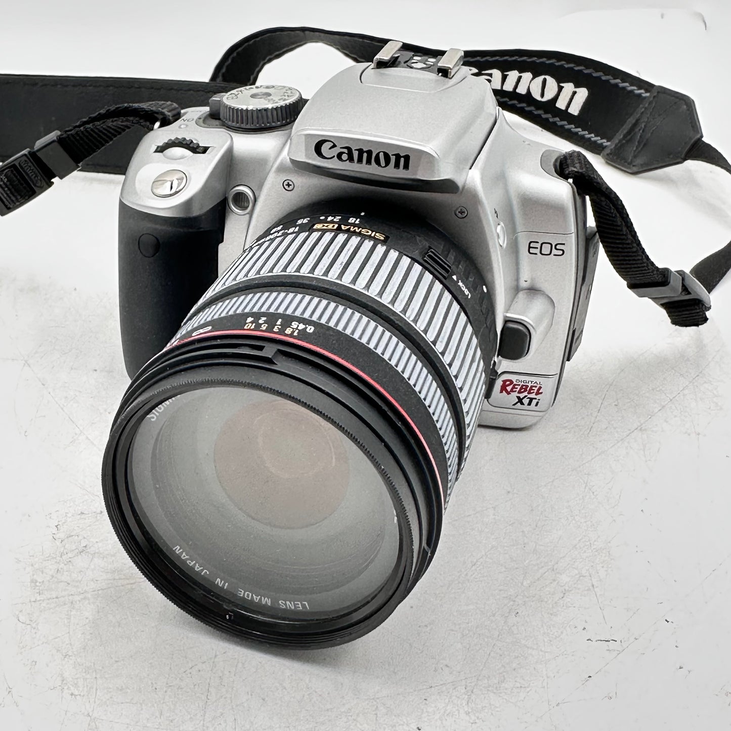 Canon EOS Rebel XTi 10.1MP Digital SLR w/ Sigma DC 18-200mm Lens & Extras