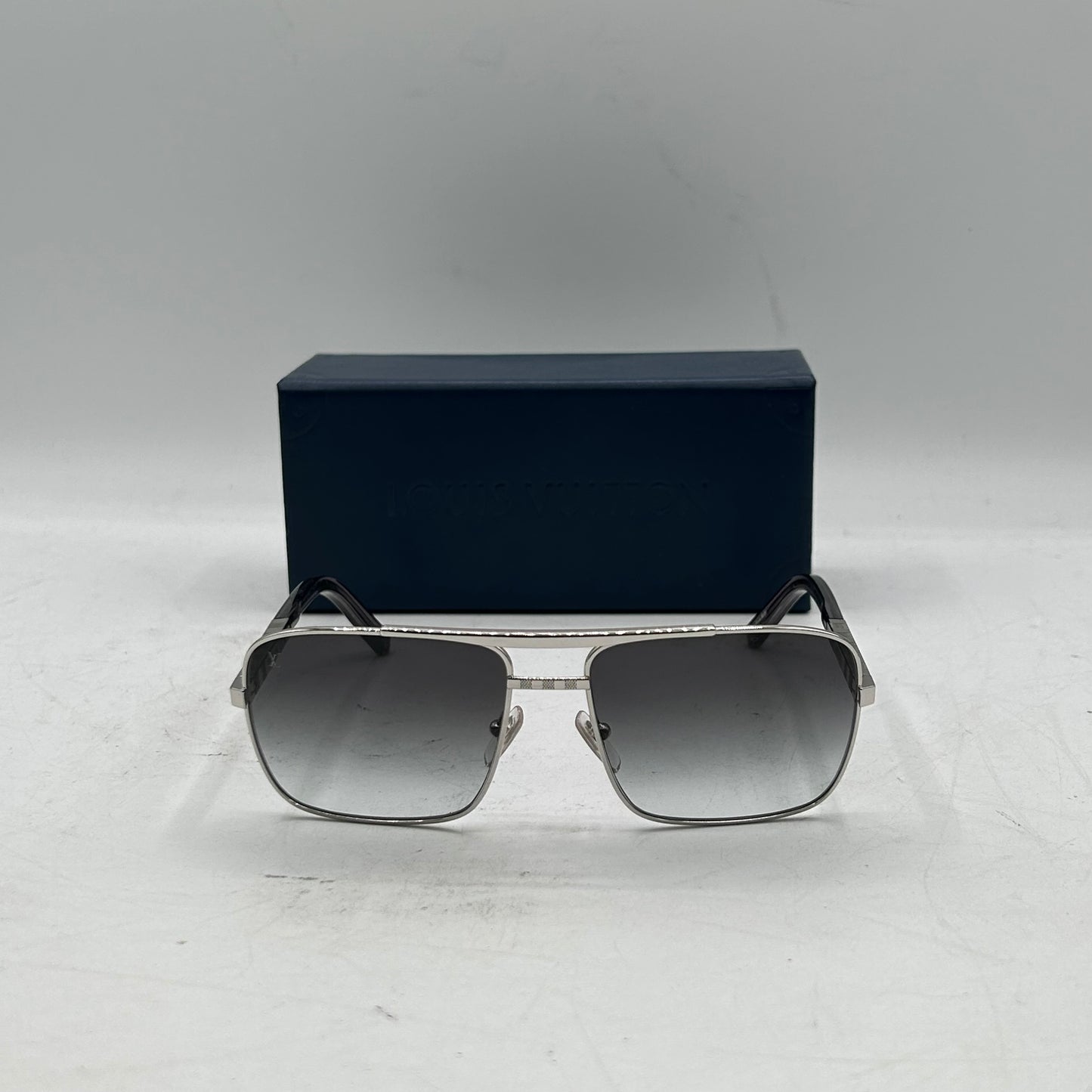 Louis Vuitton Z0260U 95l Sunglasses