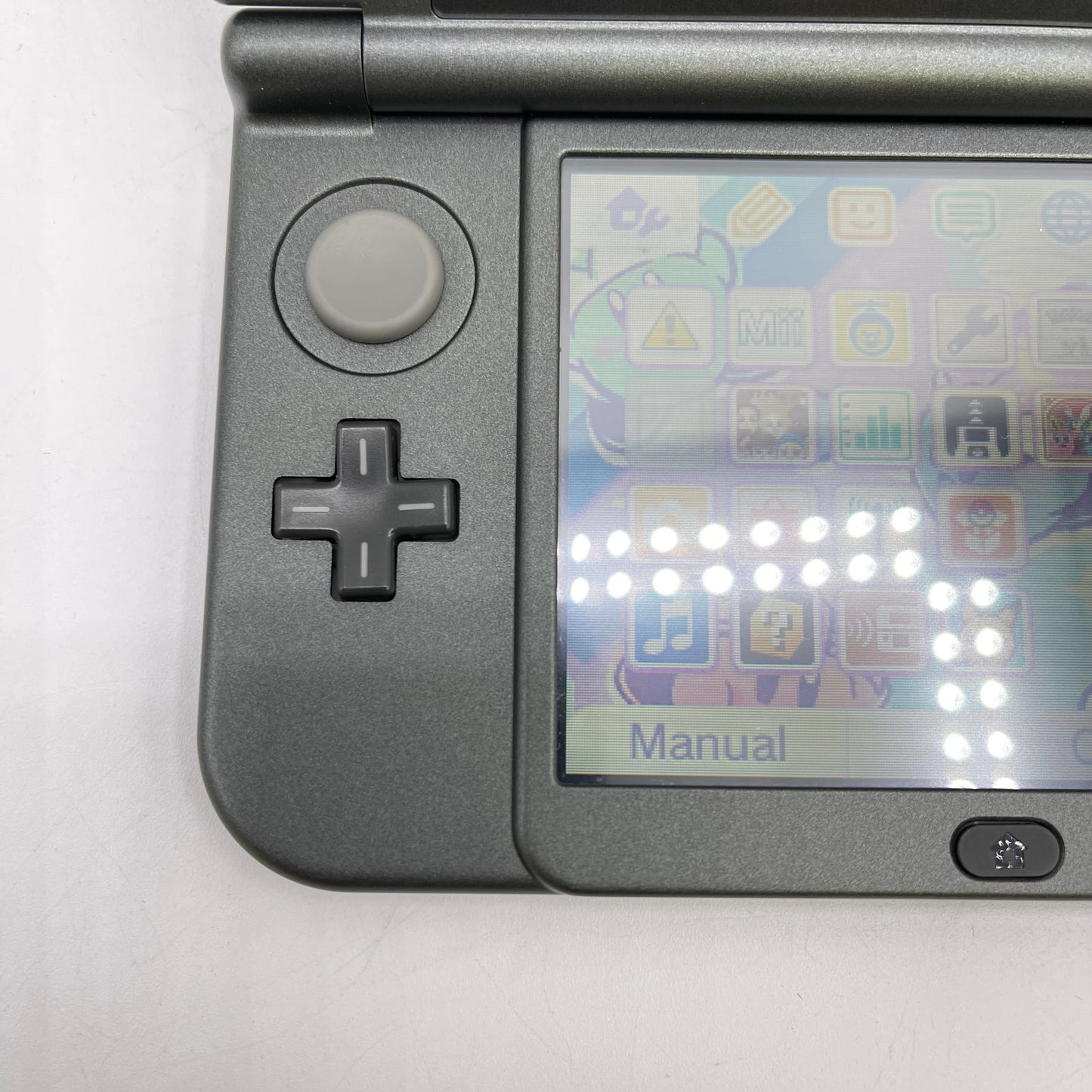 Nintendo 3DS XL Handheld Game Console RED-001 Metallic Gray