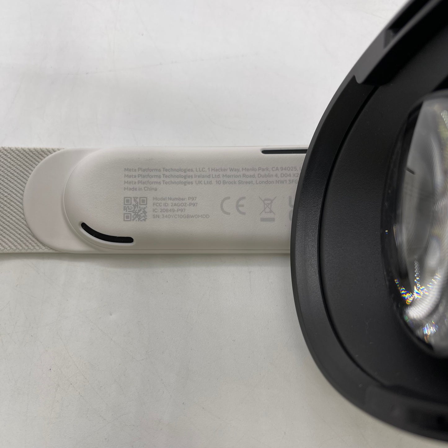 Meta Quest 3S 128GB Standalone All-in-One VR Headset P97
