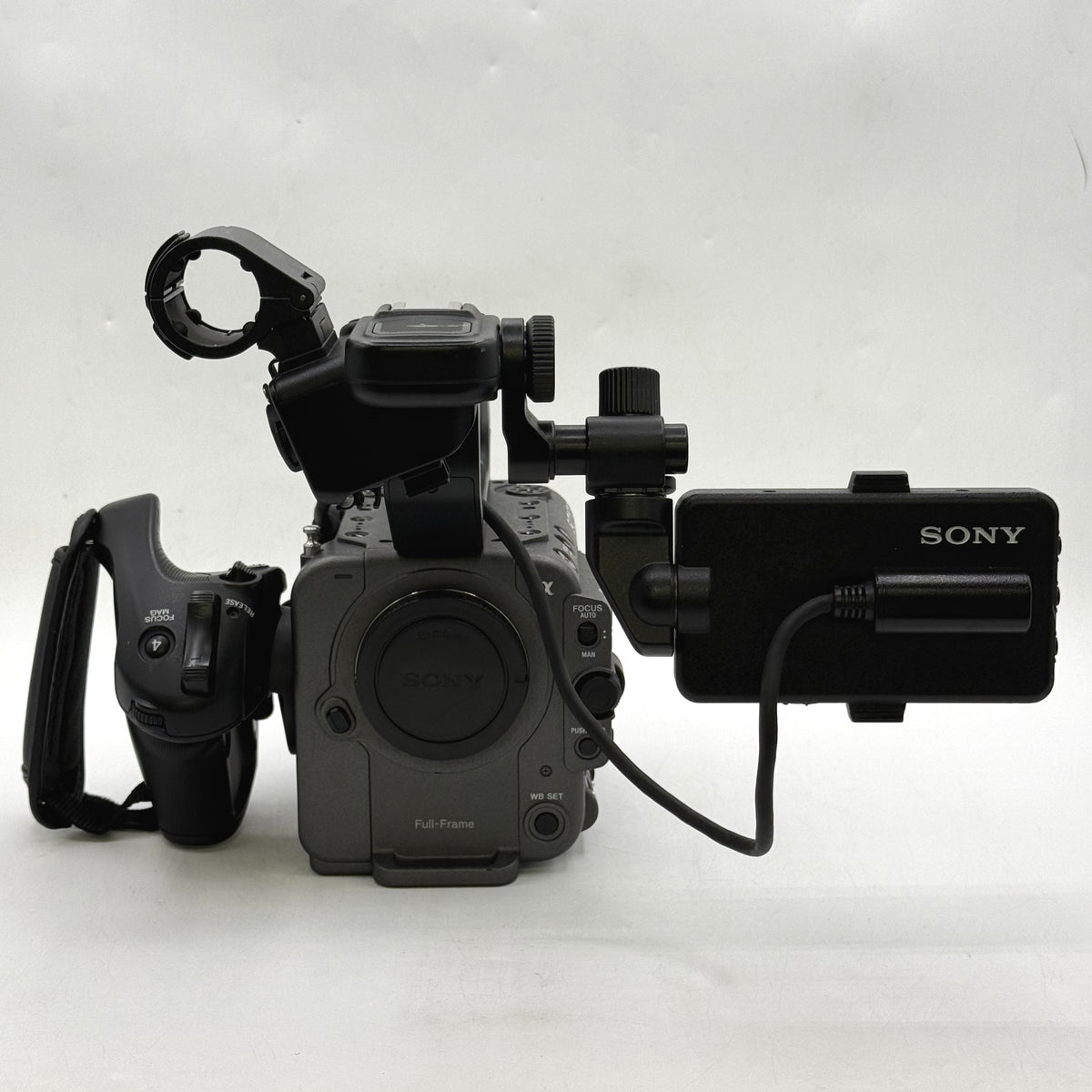 Sony Cinema Line FX6 10.2MP Full-Frame Digital Cinema Camera ILME-FX6V