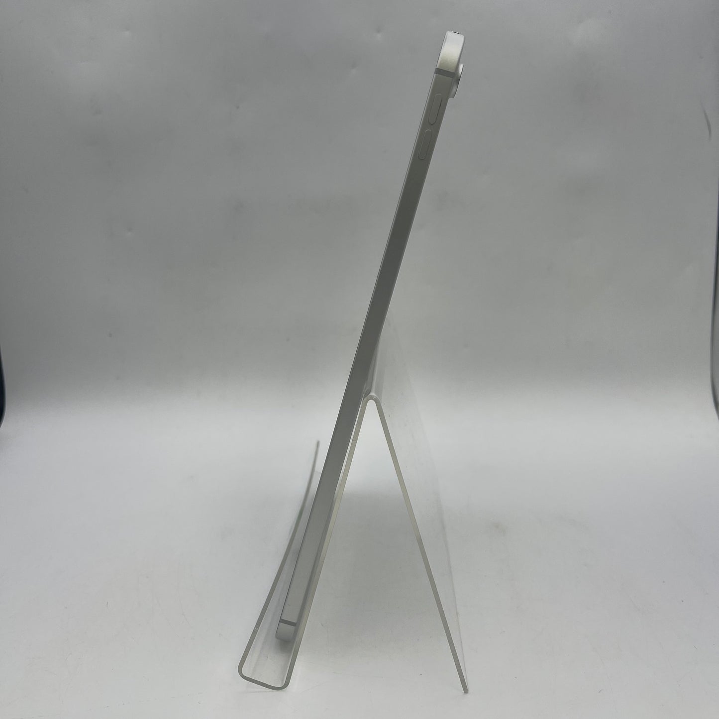 Unlocked Apple iPad 11" (A16) 128GB Silver MD7F4LL/A