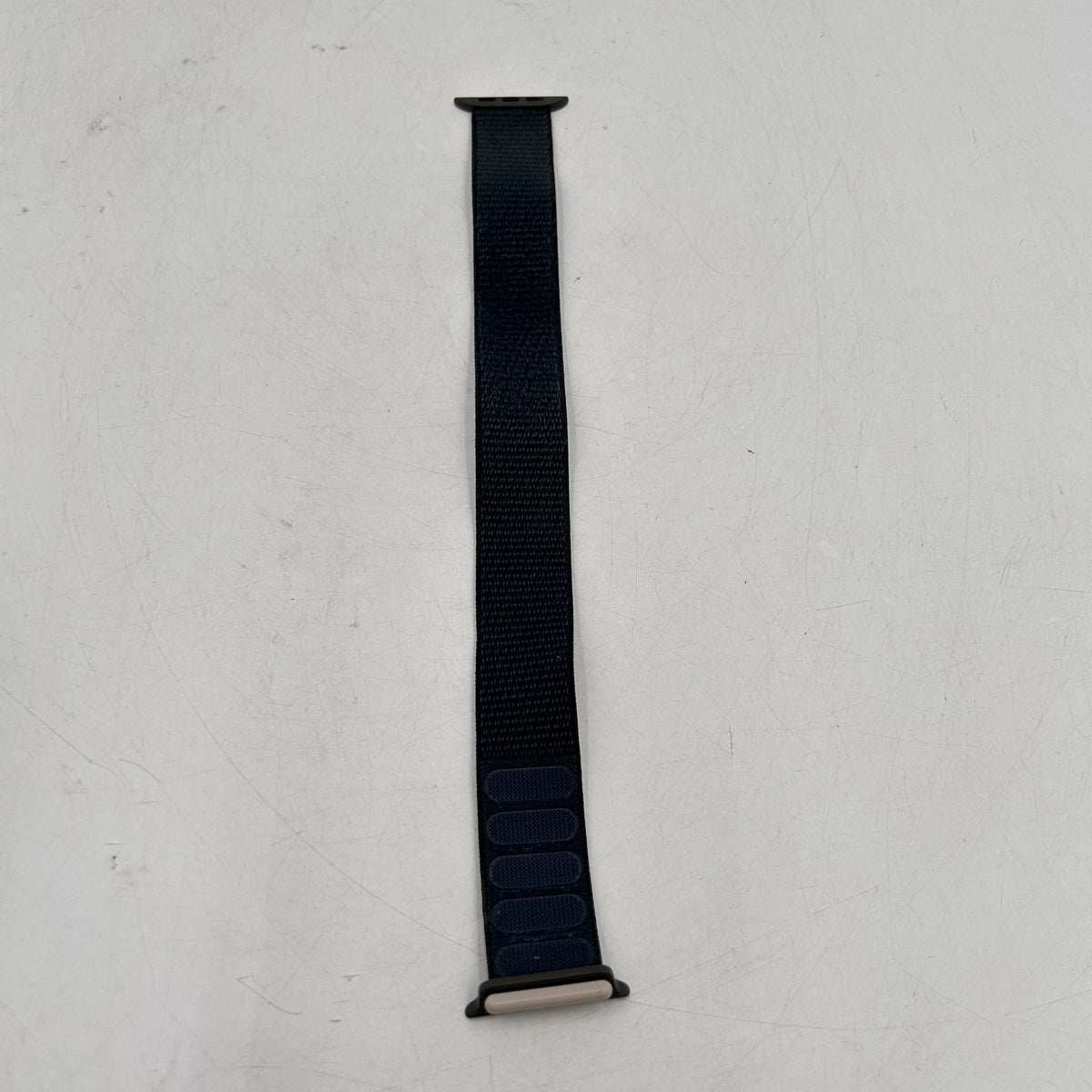 GPS Only Apple Watch Series 8 45MM Black Aluminum Dark Gray Sport Loop MNP13LZ/A