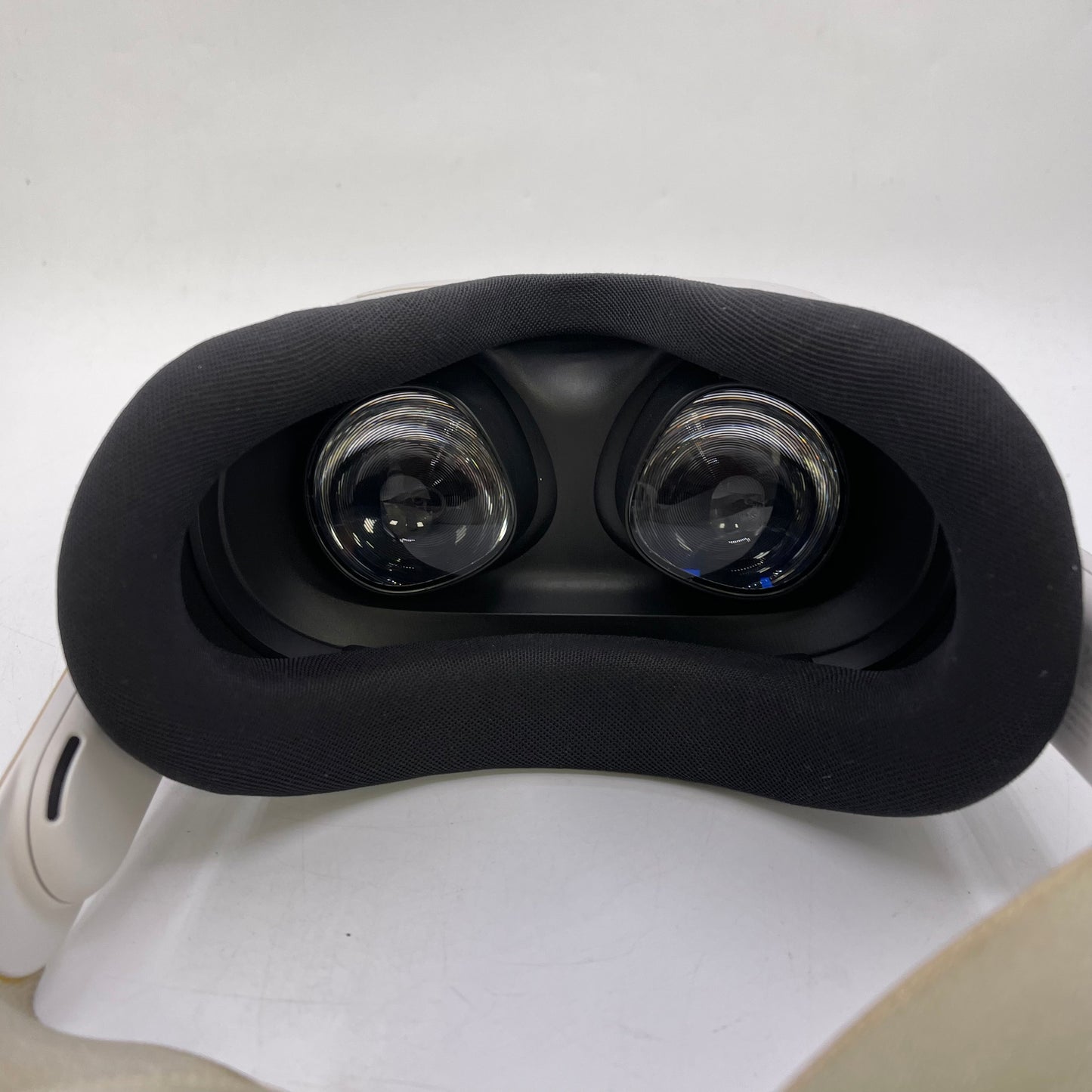 Meta Quest 3S 128GB Standalone All-in-One VR Headset KW49CM