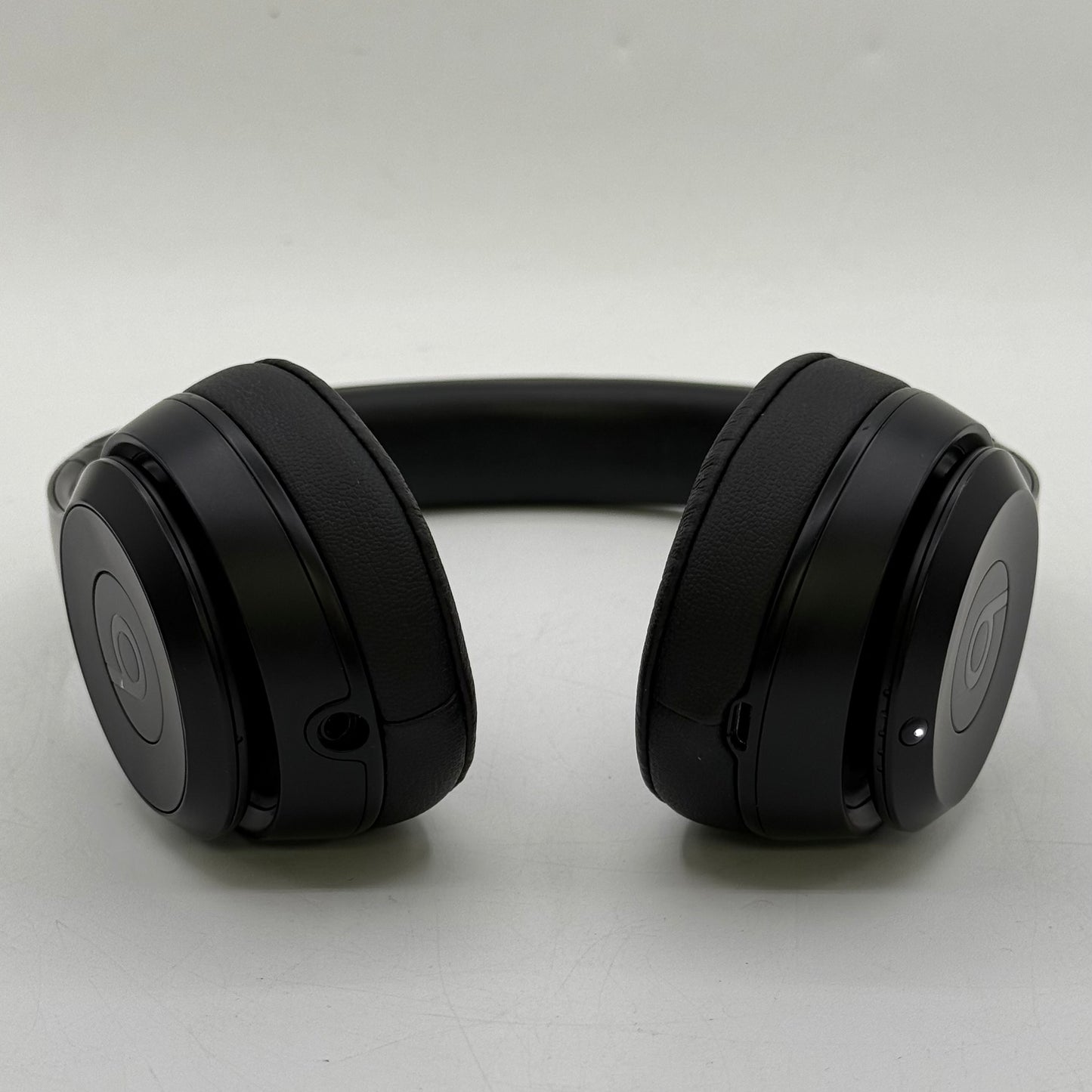 Beats Solo3 Wireless On-Ear Bluetooth Headphones Black A1796