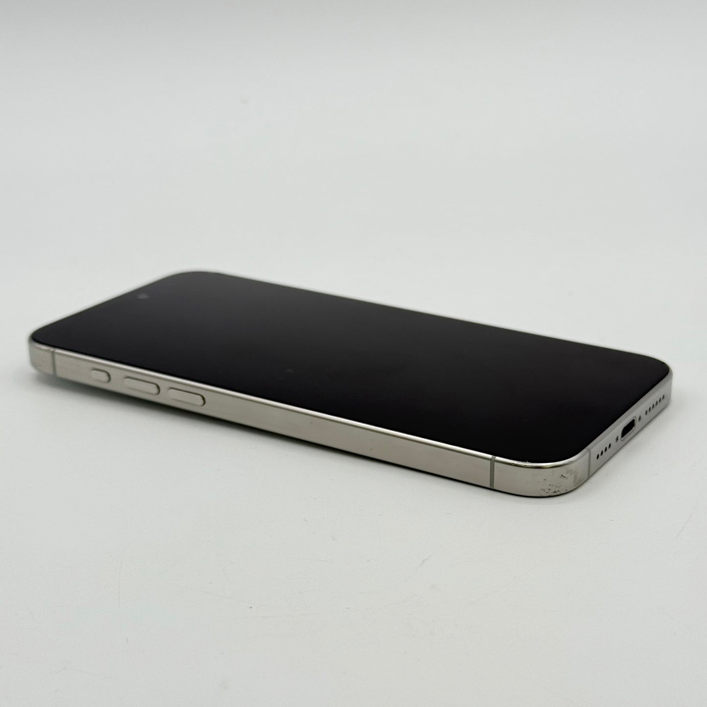 Unlocked Apple iPhone 15 Pro Max 256GB White Titanium MU673LL/A