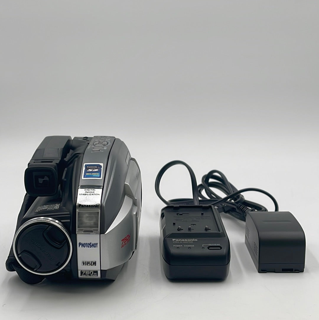 Panasonic PV-L452D Palmcorder VHS-C Camcorder