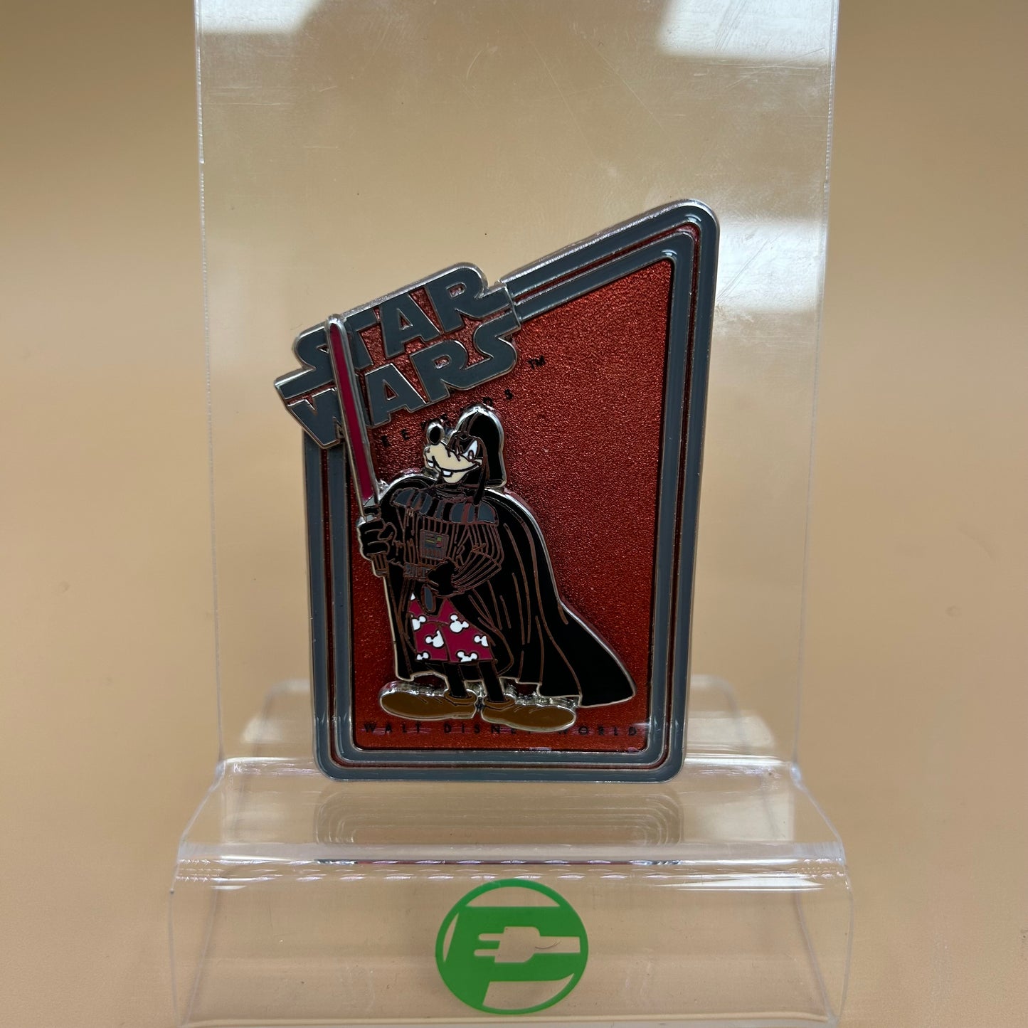 Walt Disney Goofy As Darth Vader Star Wars Weekends LE 1977 Pin