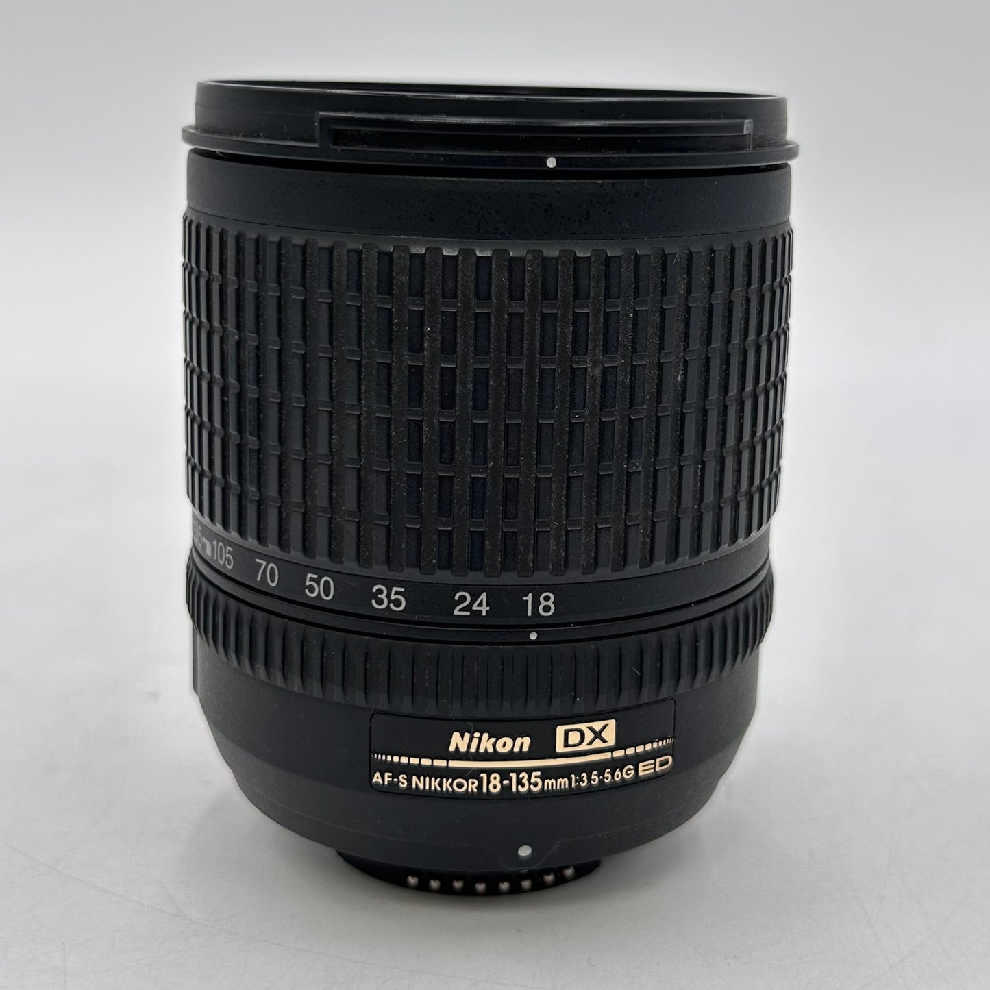 Nikon AF-S DX NIKKOR 18-135mm f/3.5-5.6 Auto & Manual Lens F