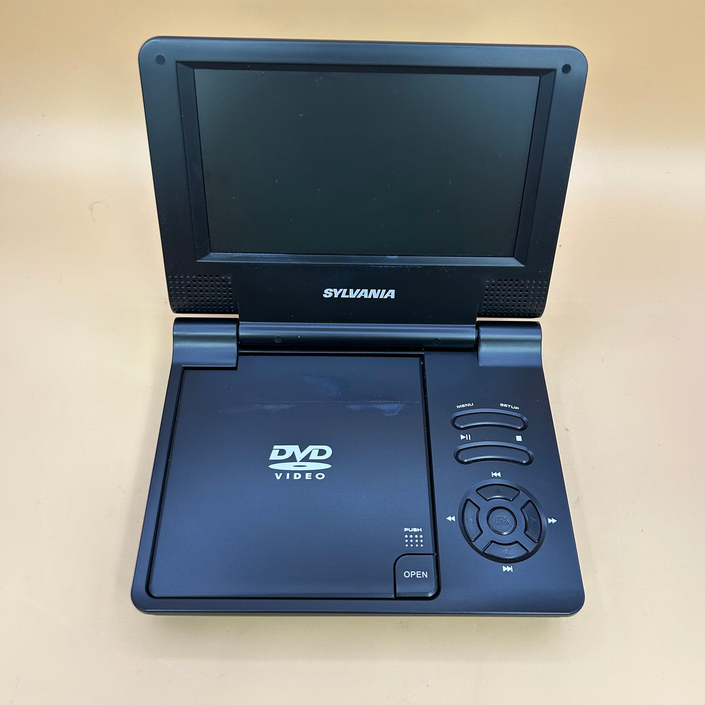 Sylvania Portable DVD Player SDVD7014