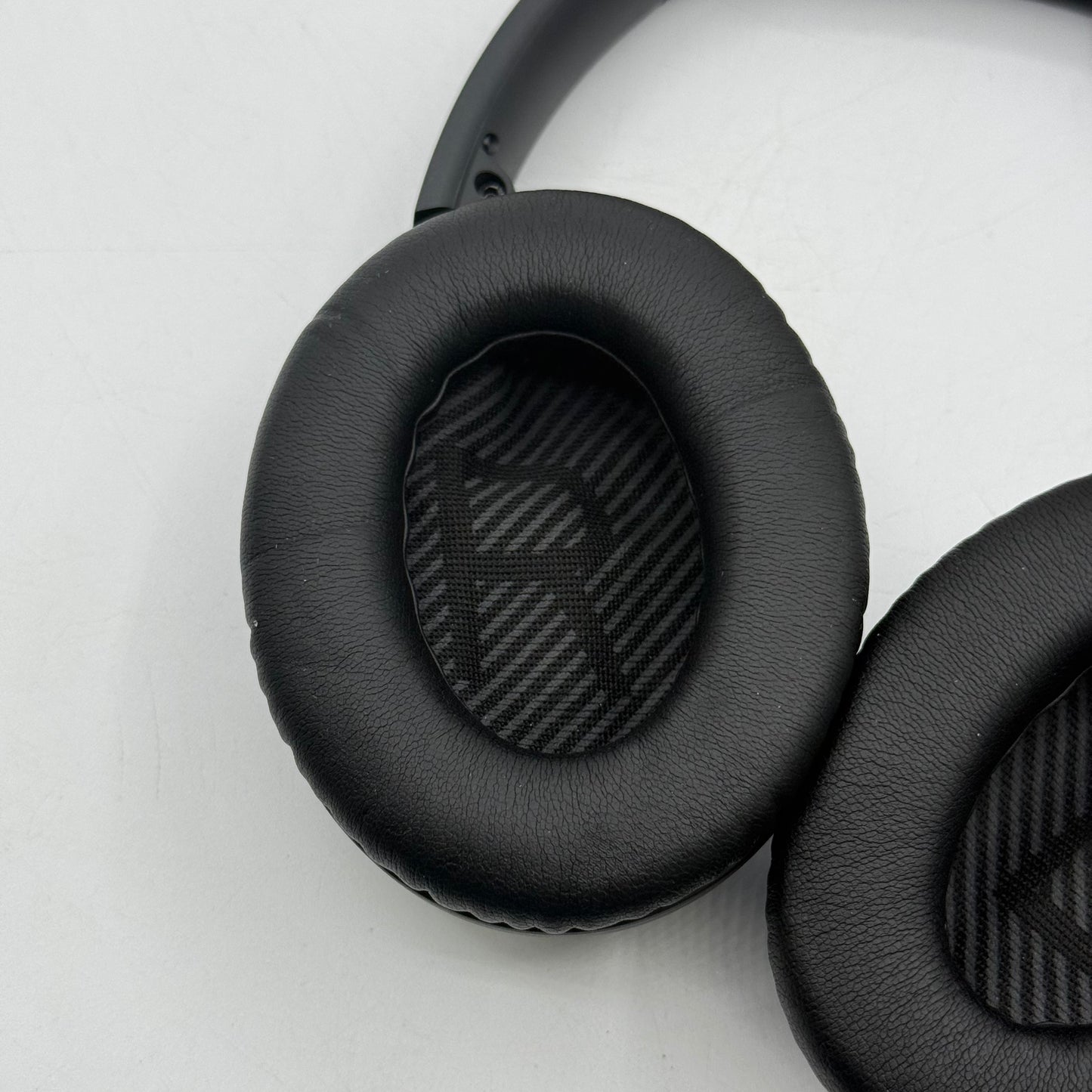 Bose QuietComfort 35 II Wireless Over-Ear Noise Cancelling Headphones Black