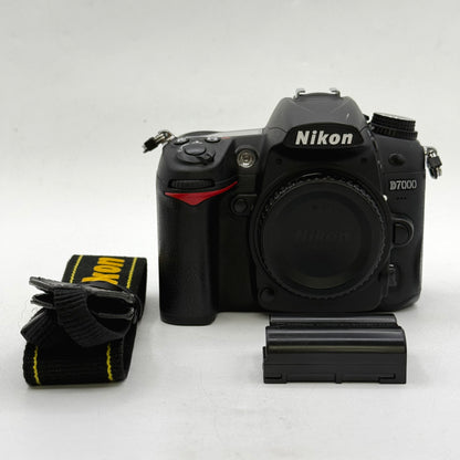 Nikon D7000 16.2MP Digital SLR DSLR Camera 8719 Shutter Count