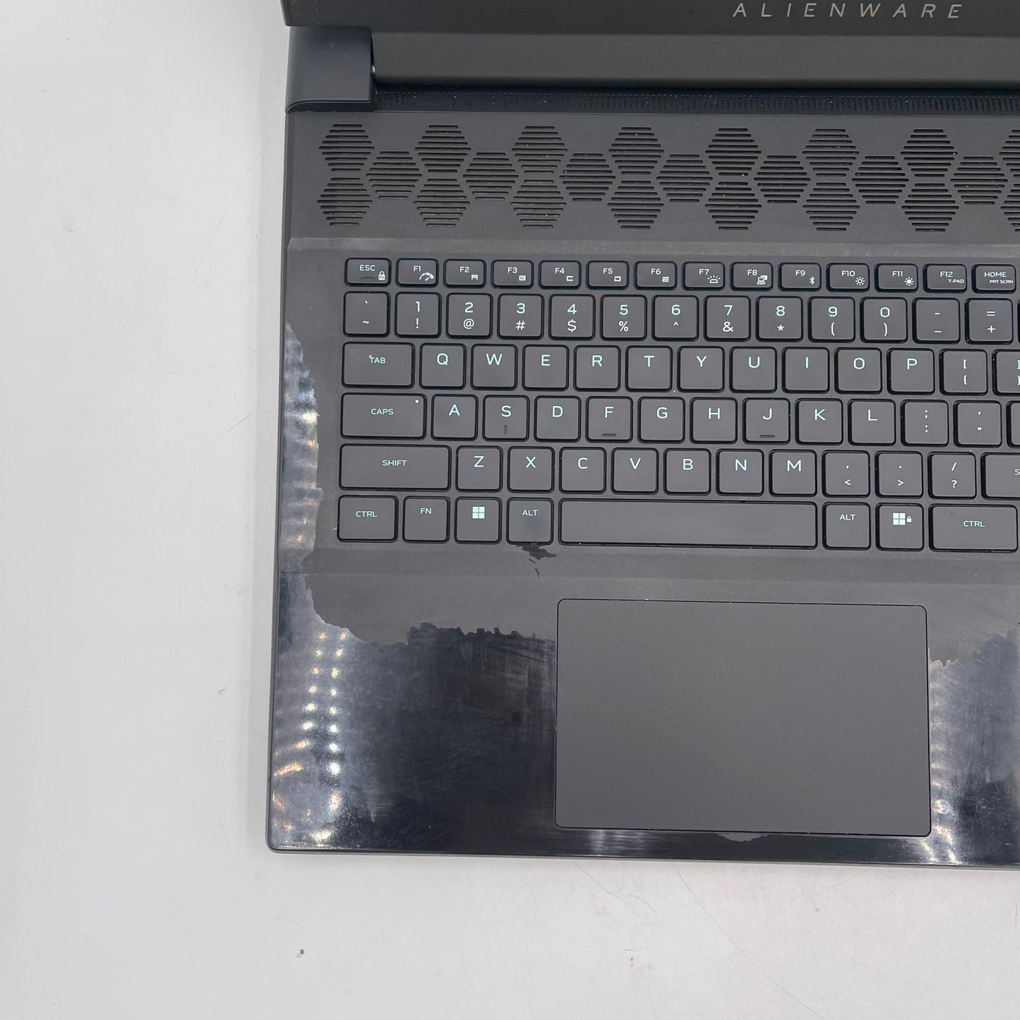 Alienware M18 R1 18" i9-13980HX 2.2GHz 64GB RAM 8TB SSD GeForce RTX 4090 Read