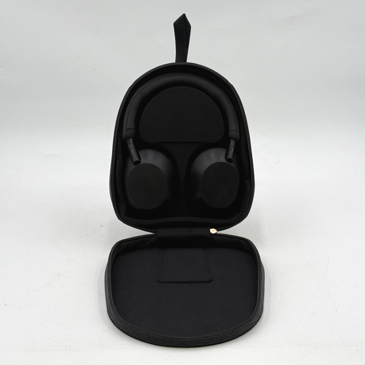 Sony WH-1000XM5 Noise-Cancelling Over-Ear Bluetooth Headphones Black YY2954