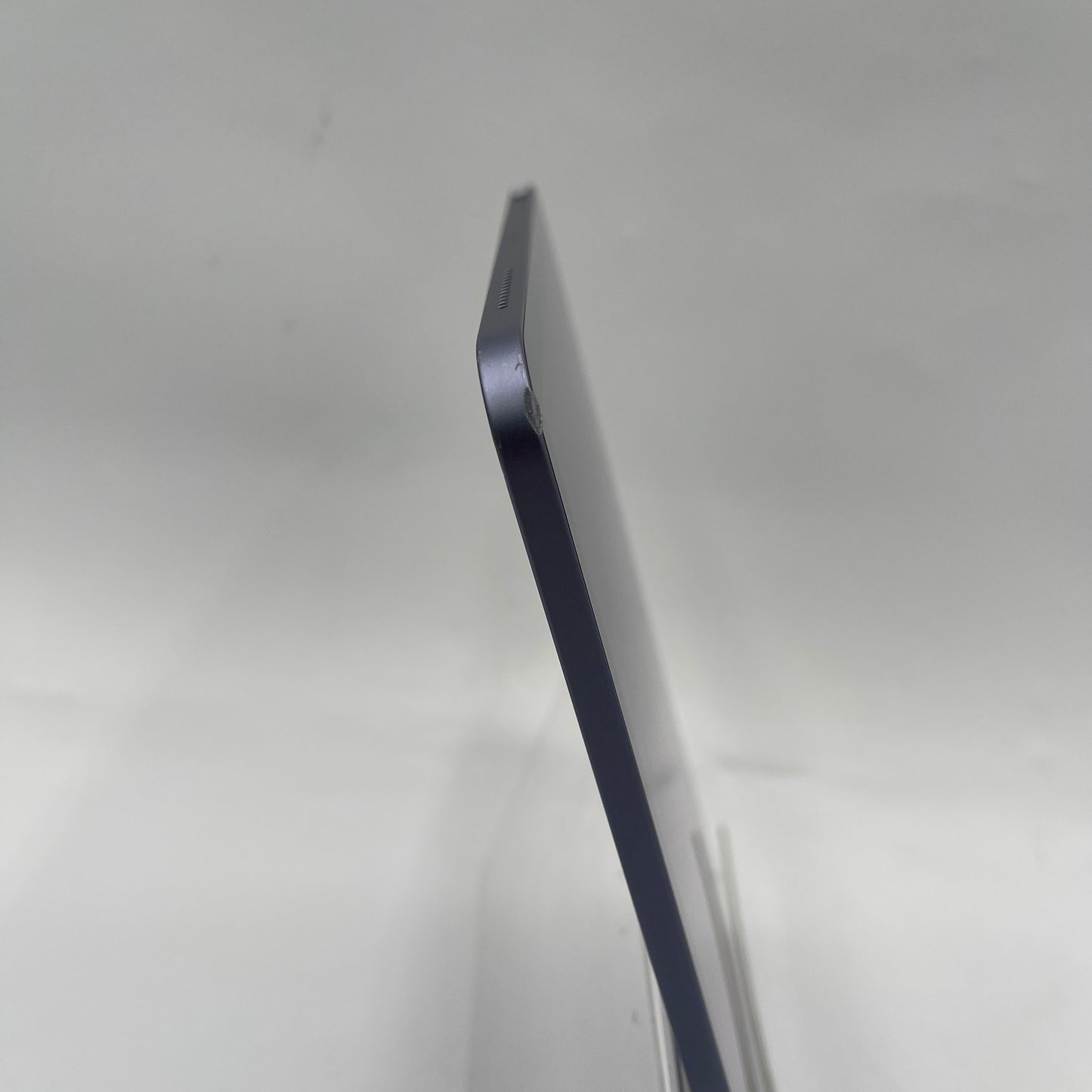 WiFi Only Apple iPad Air 5th Gen 64GB Purple MME23LL/A