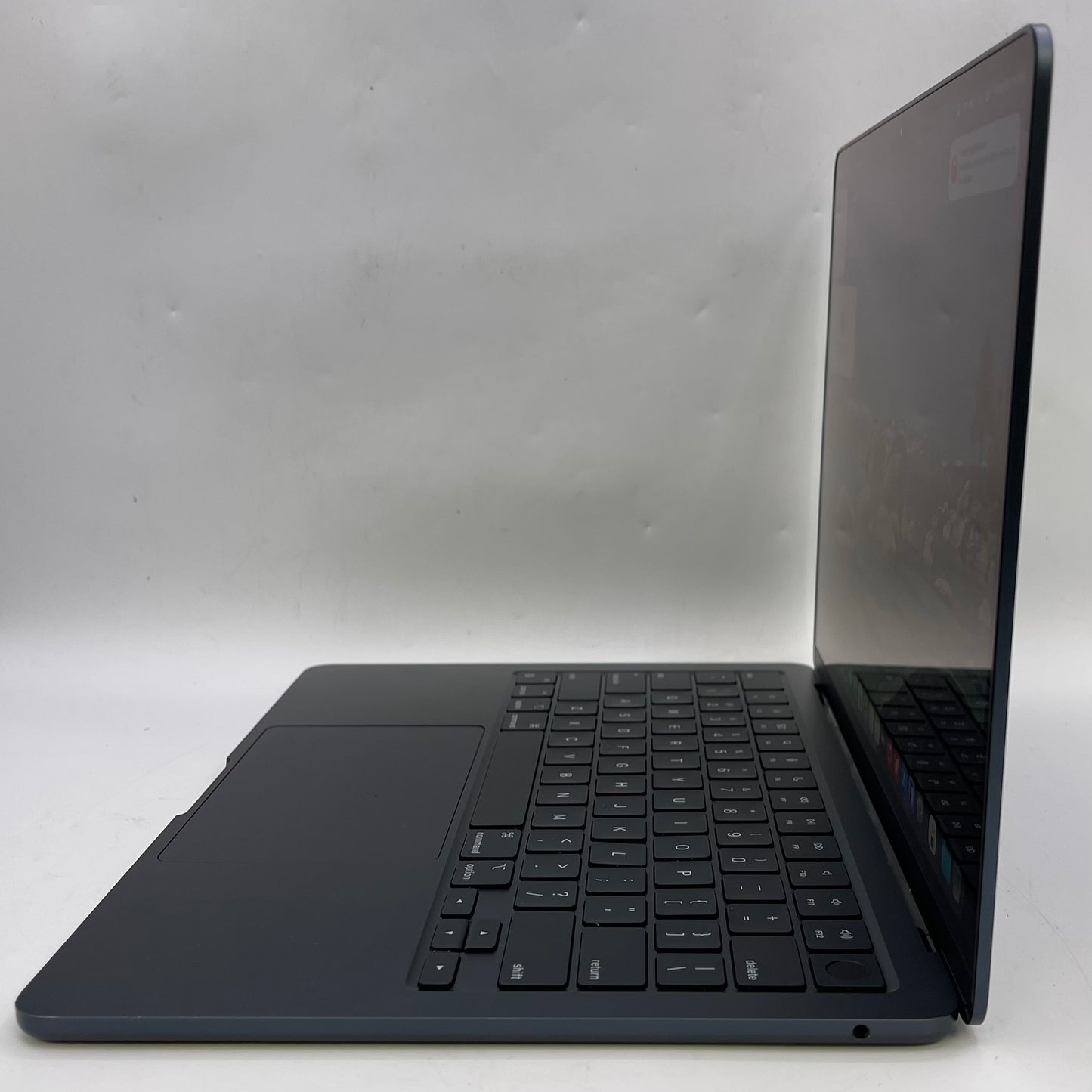 2022 Apple MacBook Air 13.6" M2 3.5GHz 8GB RAM 512GB SSD A2681