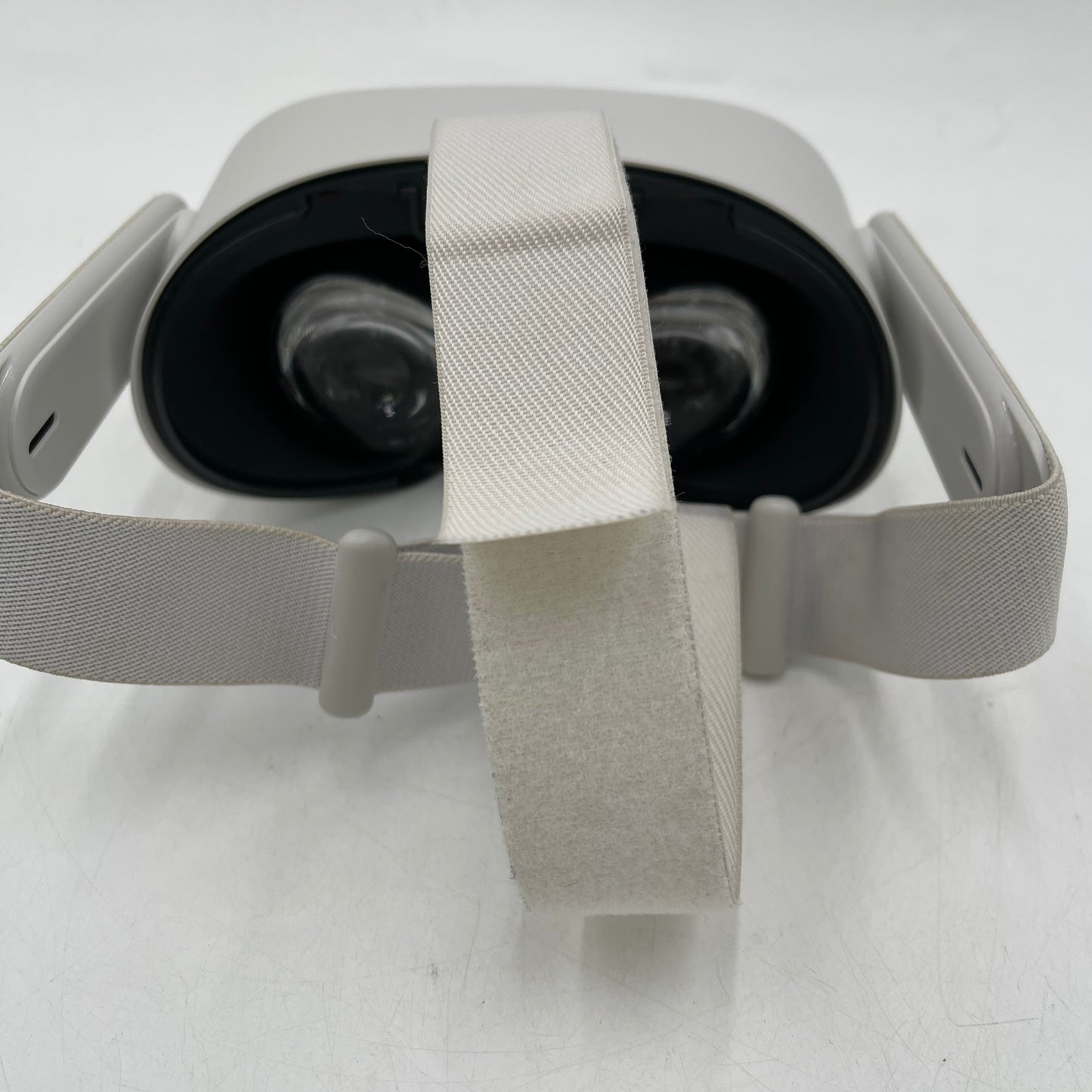 Meta Quest 2 256GB Standalone All-in-One VR Headset KW49CM