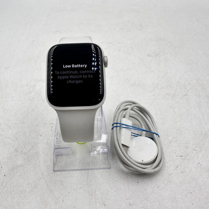 Unlocked Apple Watch SE 2nd Gen 44MM Silver Aluminum White Sport Band MNU63LL/A