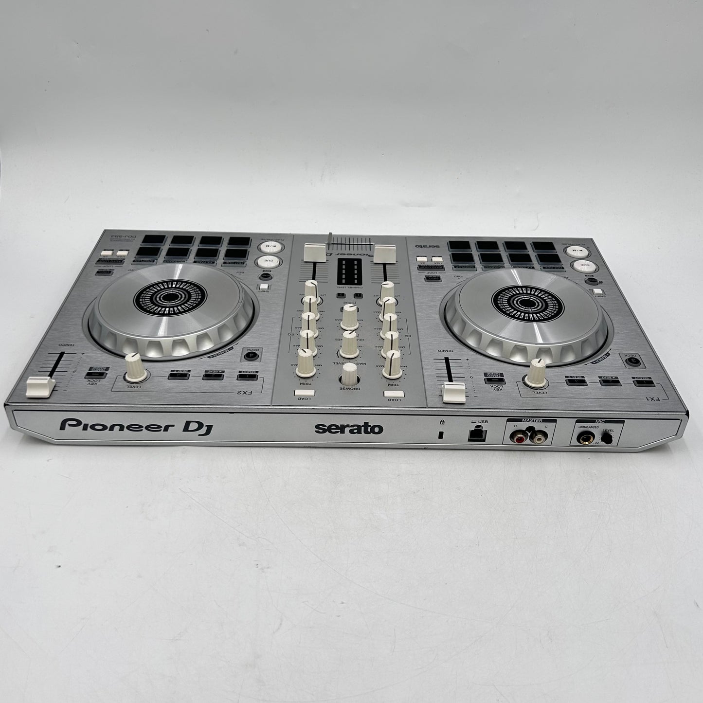 Pioneer DJ DDJ-SB3 2-Channel DJ controller Read