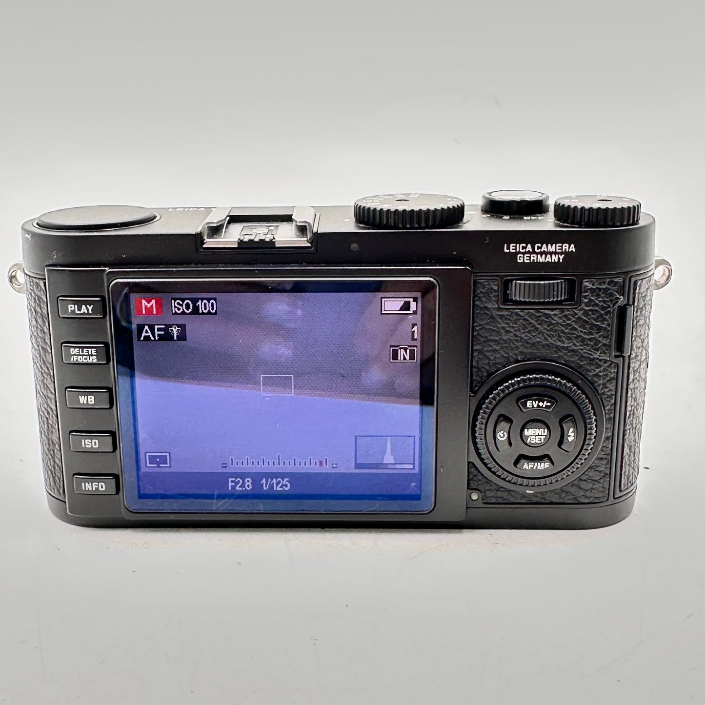 Leica X1 18420 12.2MP Compact Digital Camera READ