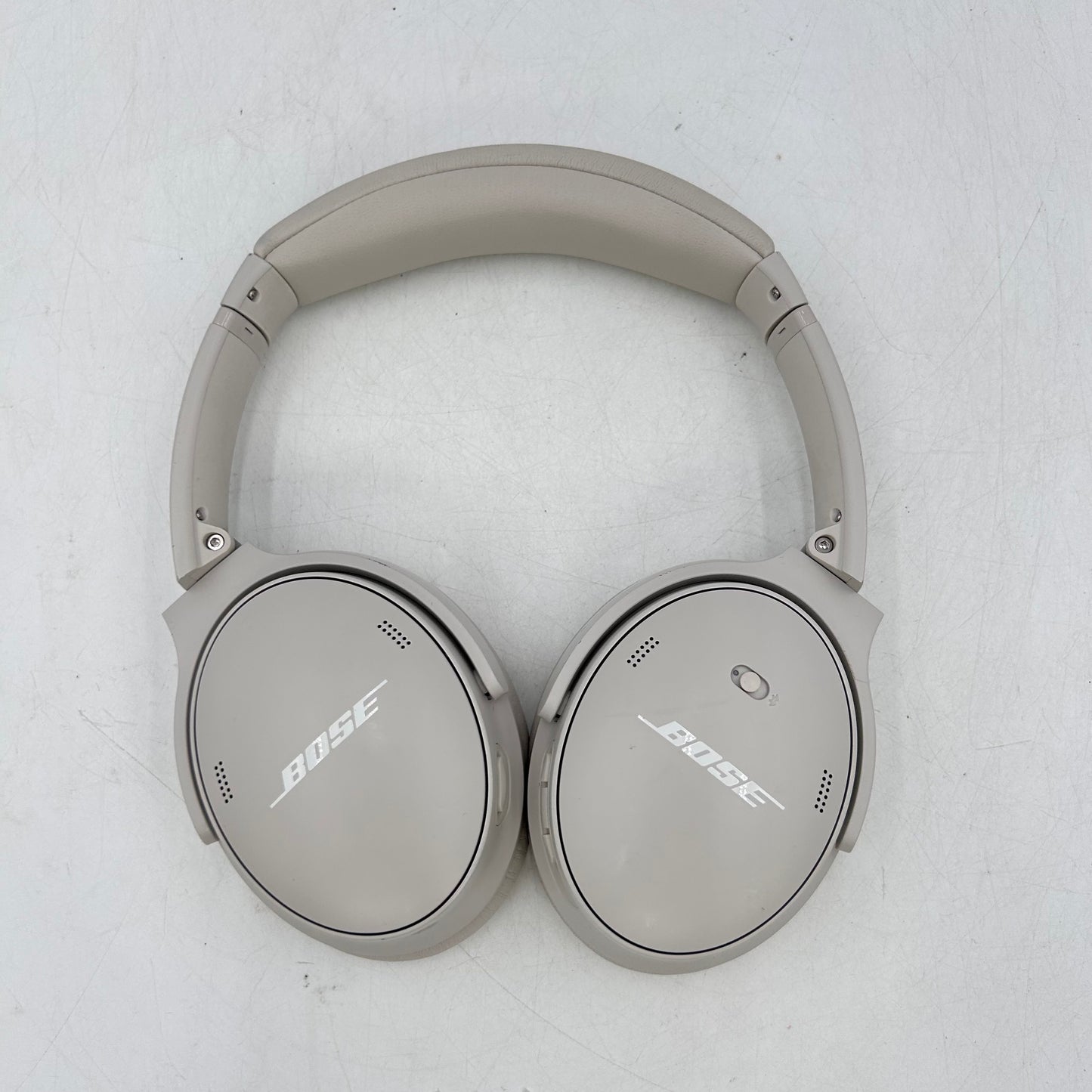 Bose QuietComfort Over-Ear Bluetooth Headphones White Smoke 884367-0200 (2023)