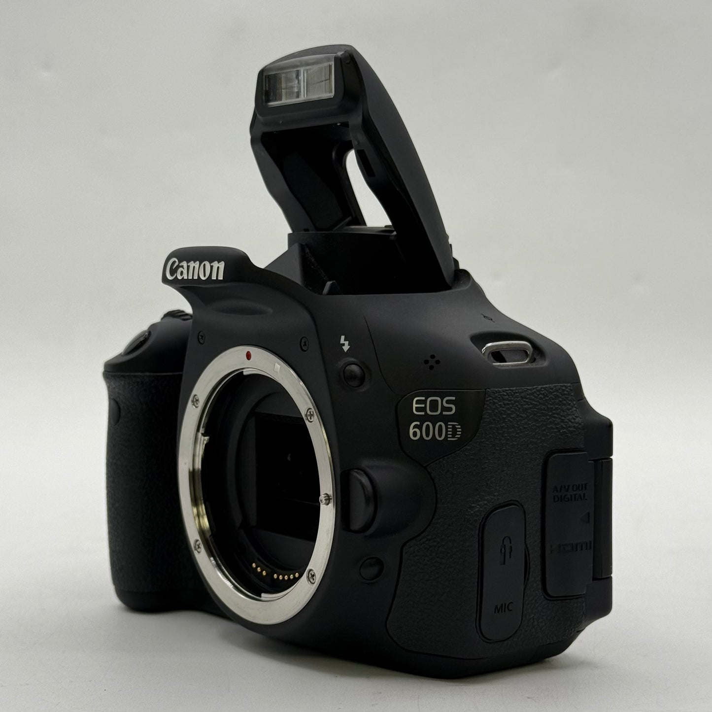 Canon EOS 600D 18.0MP Digital SLR DSLR Camera