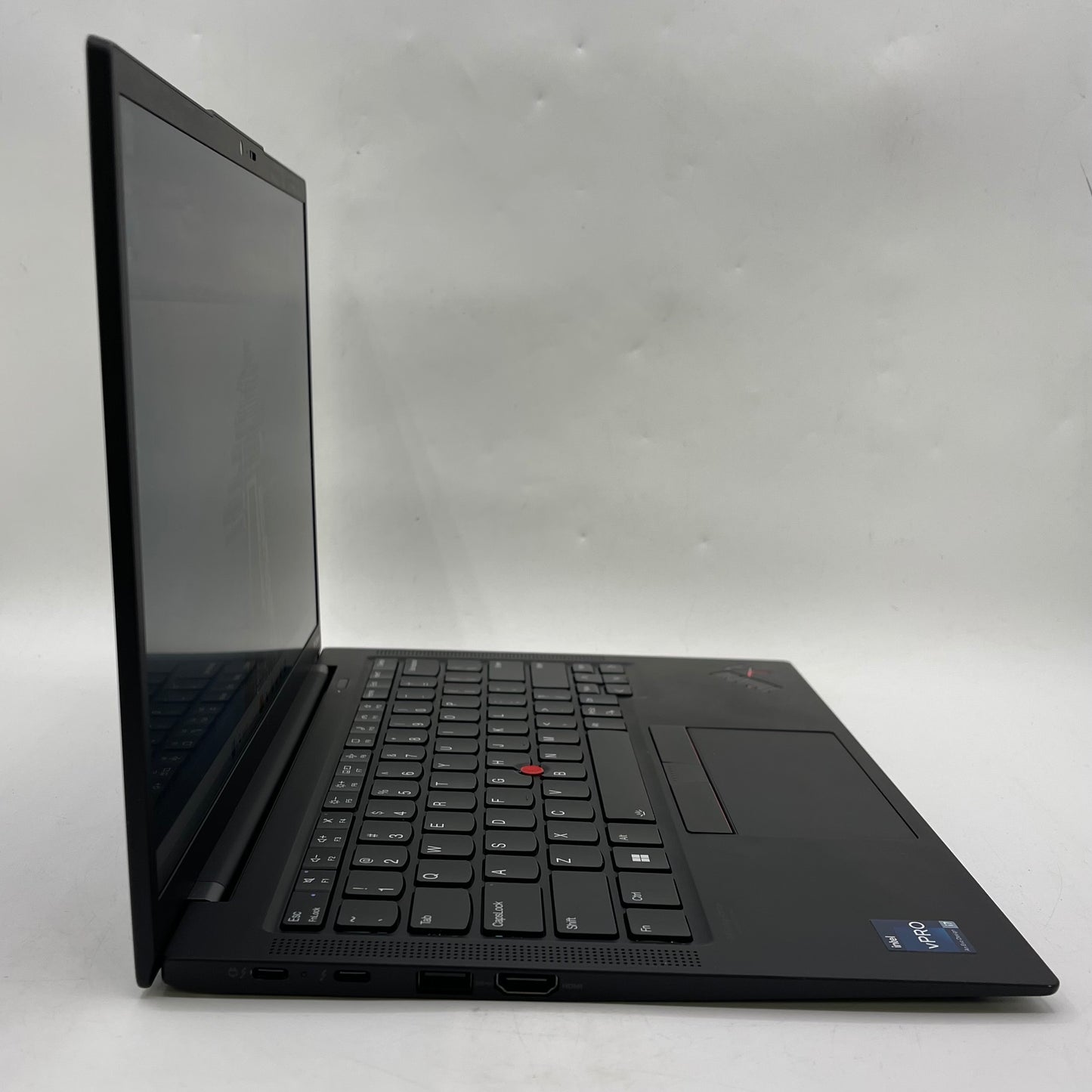 Lenovo ThinkPad X1 Carbon Gen 10 14" i7-1185G7 2.2GHz 16GB RAM 512GB SSD