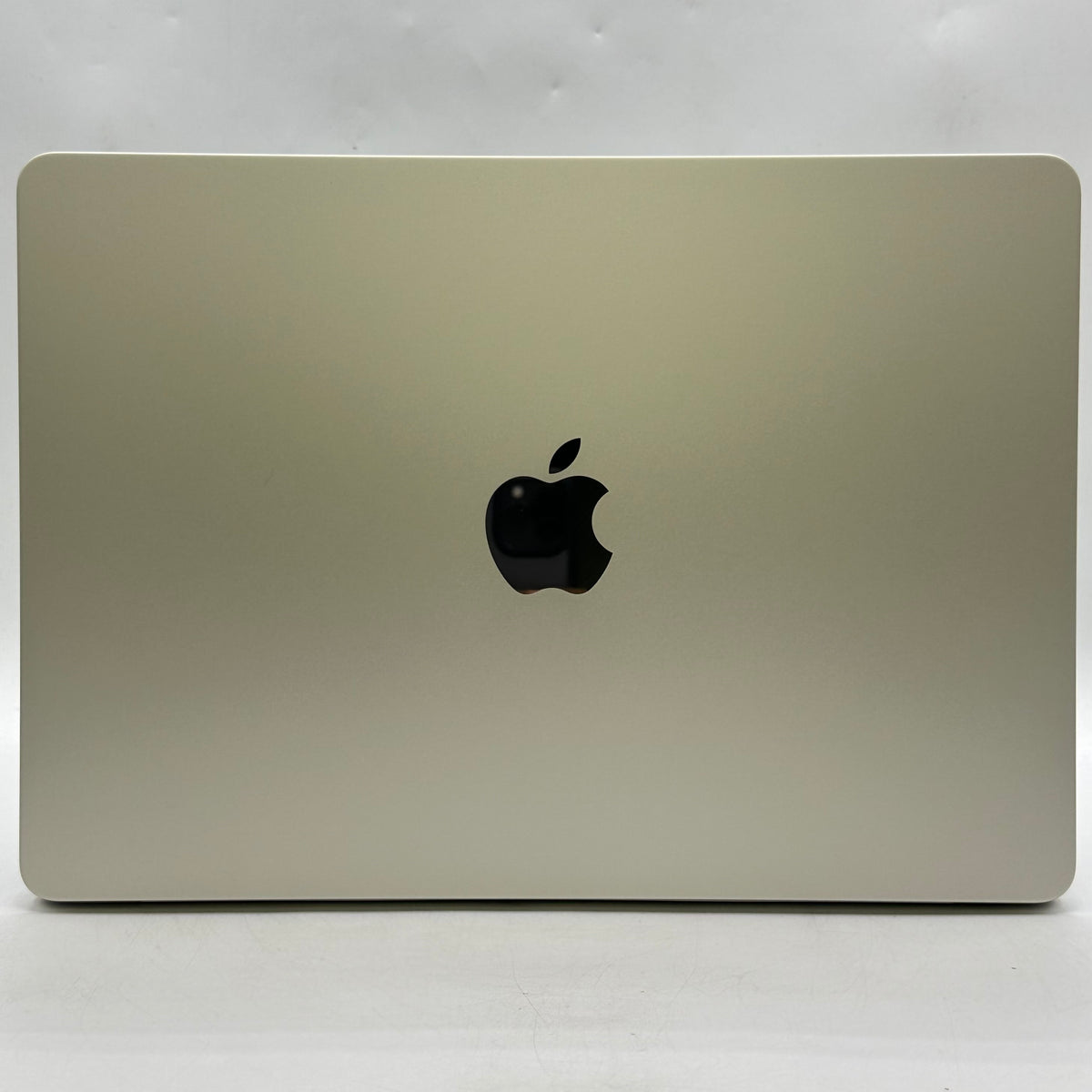 2022 Apple MacBook Air 13.6" M2 8C GPU 3.5GHz 8GB RAM 256GB SSD A2681