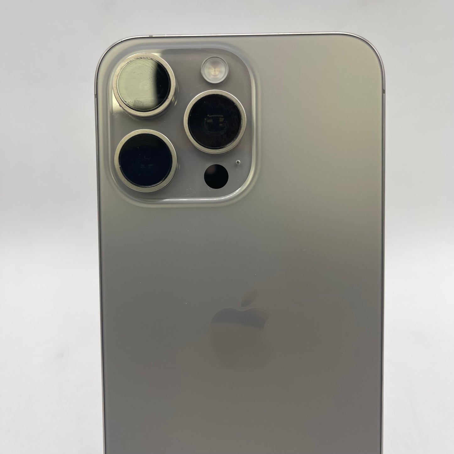 Factory Unlocked Apple iPhone 15 Pro Max 256GB Natural Titanium MU683LL/A