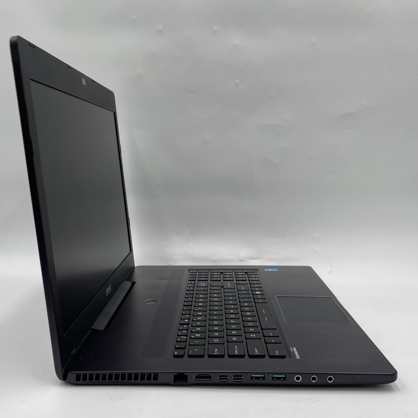 Broken MSI MS-1771 i7-4700HQ 2.4GHz 16GB RAM 128GB SSD 750GB HDD GTX 765M Bad Battery
