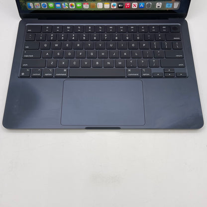 2022 Apple MacBook Air 13.6" M2 8C GPU 3.5GHz 16GB RAM 256GB SSD A2681