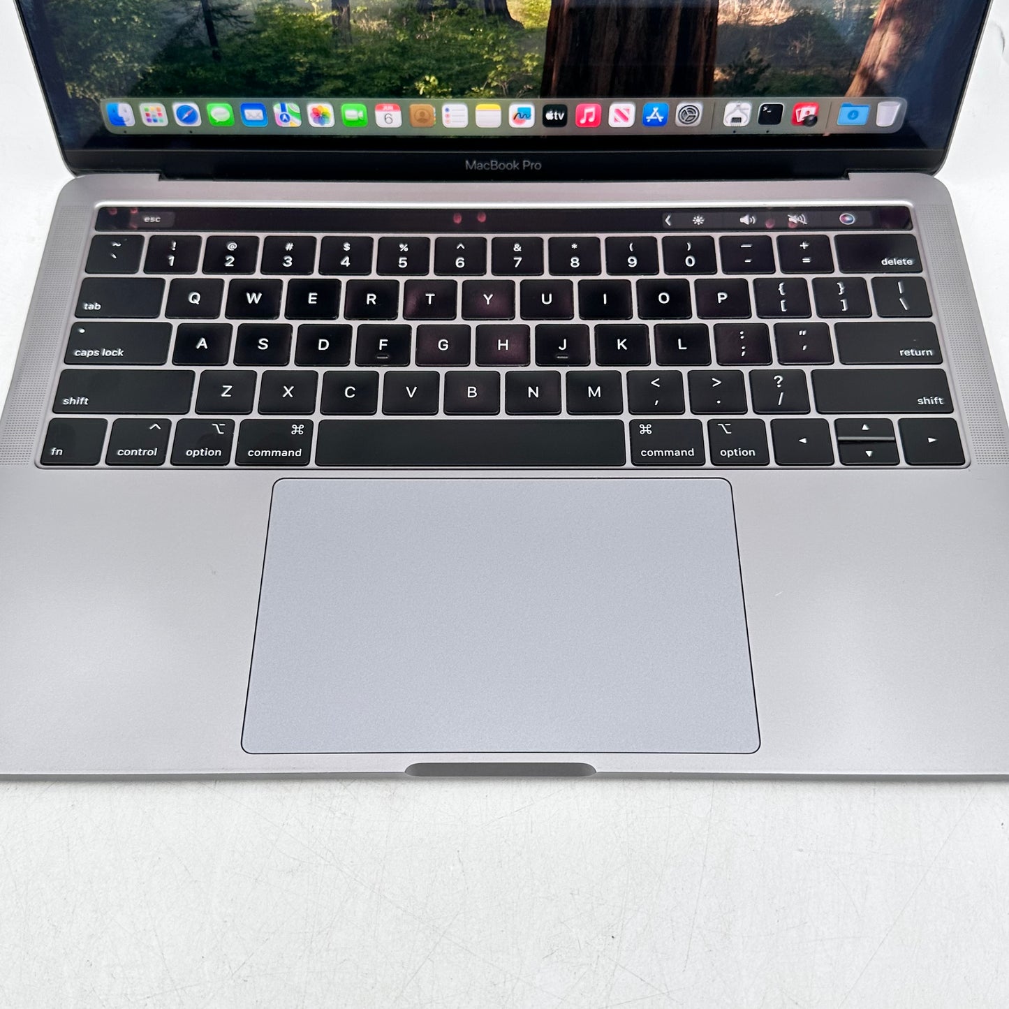 2018 Apple MacBook Pro 13.3" i7-8569U 2.8GHz 16GB RAM 1TB SSD Space Gray A1989