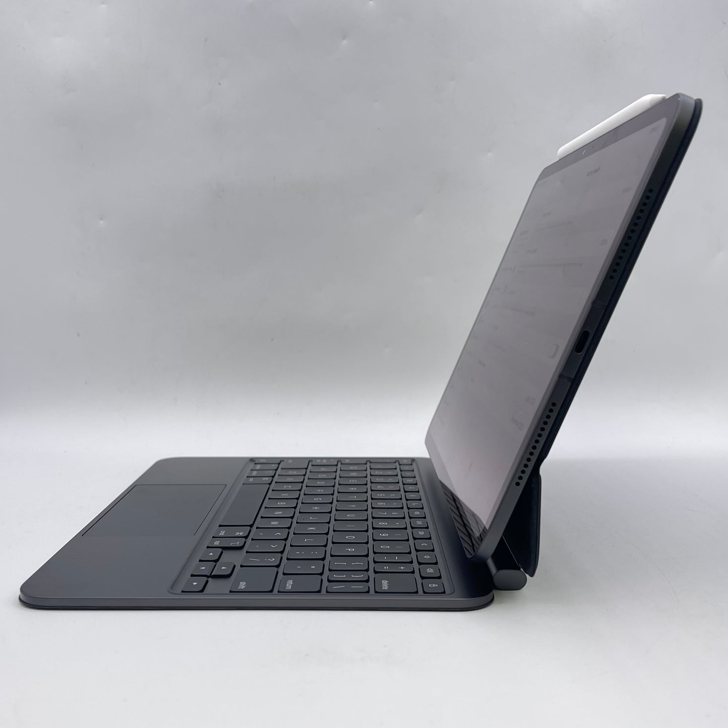 Unlocked Apple iPad Pro 11" M5 256GB Space Black ME2N4LL/A W/ Magic Keyboard+Pencil