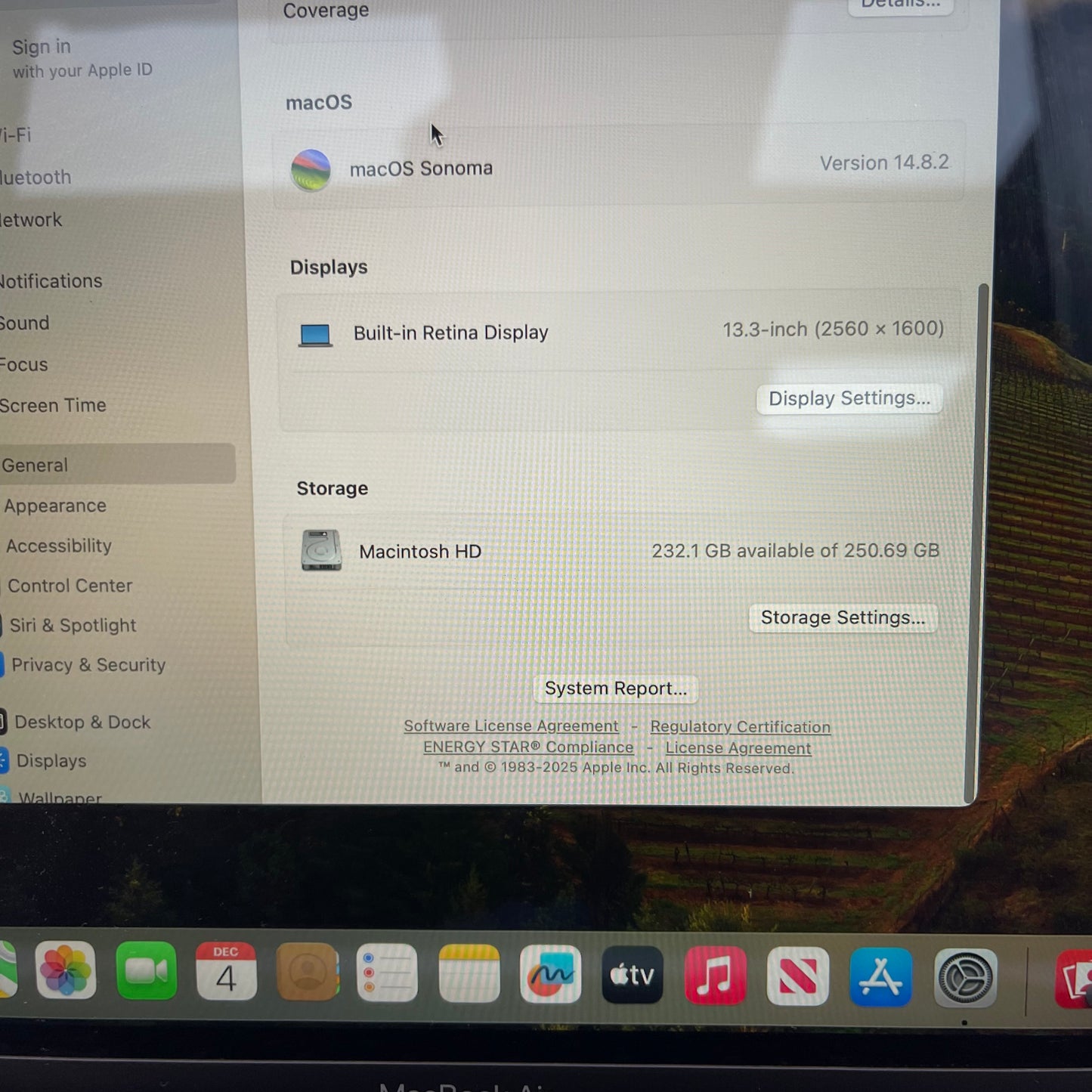 2020 Apple MacBook Air 13.3" i3 1.1GHz 8GB RAM 256GB SSD Space Gray A2179