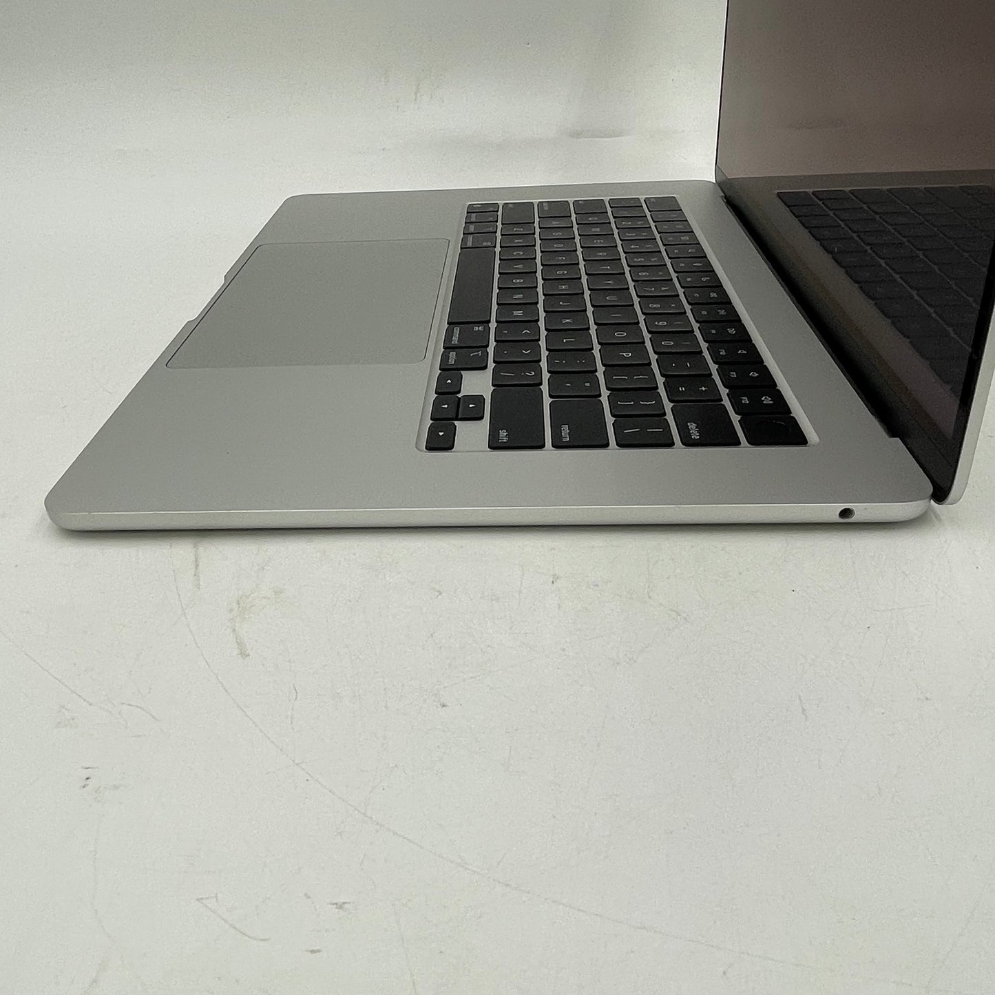 2024 Apple MacBook Air 15" M3 8C GPU 4.0GHz 24GB RAM 1TB SSD A3114