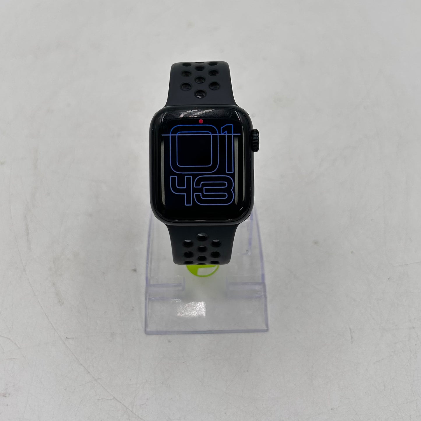 GPS Only Apple Watch SE 2nd Gen 40MM Midnight Aluminum Nike Sport Band MNT73LL/A