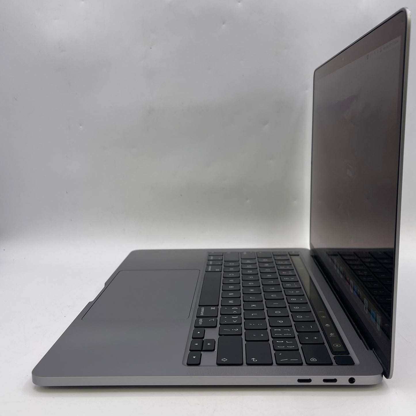 2020 Apple MacBook Pro 13.3" i5 2.0GHz 16GB RAM 512GB SSD Space Gray A2251