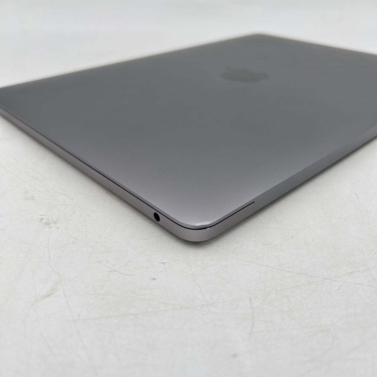 2016 Apple MacBook Pro 13.3" i5 2.0GHz 8GB RAM 256GB SSD Space Gray A1708 Read