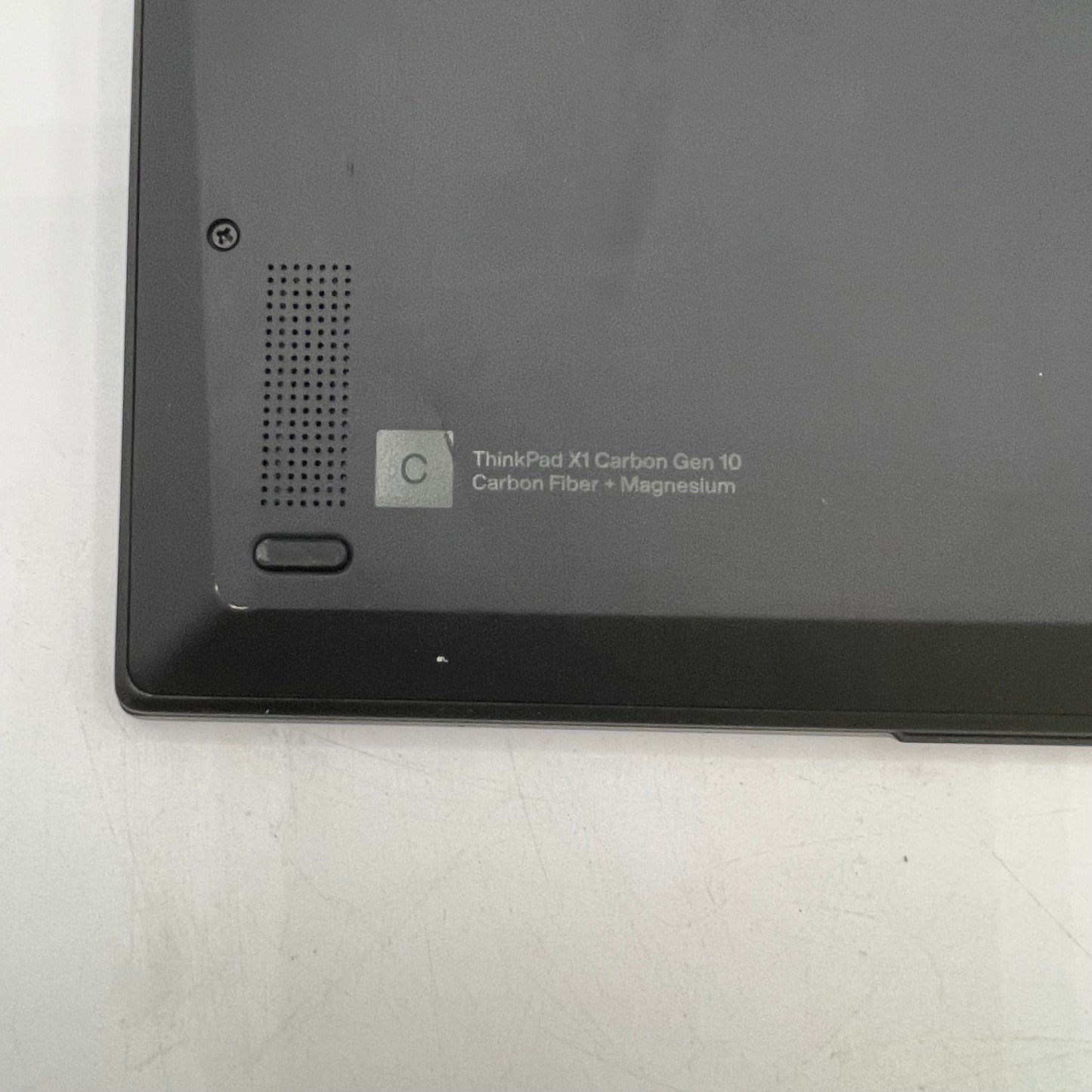 Lenovo ThinkPad X1 Carbon Gen 10 21CB-000CUS 14" i7-1260P 2.4GHz 32GB RAM No SSD