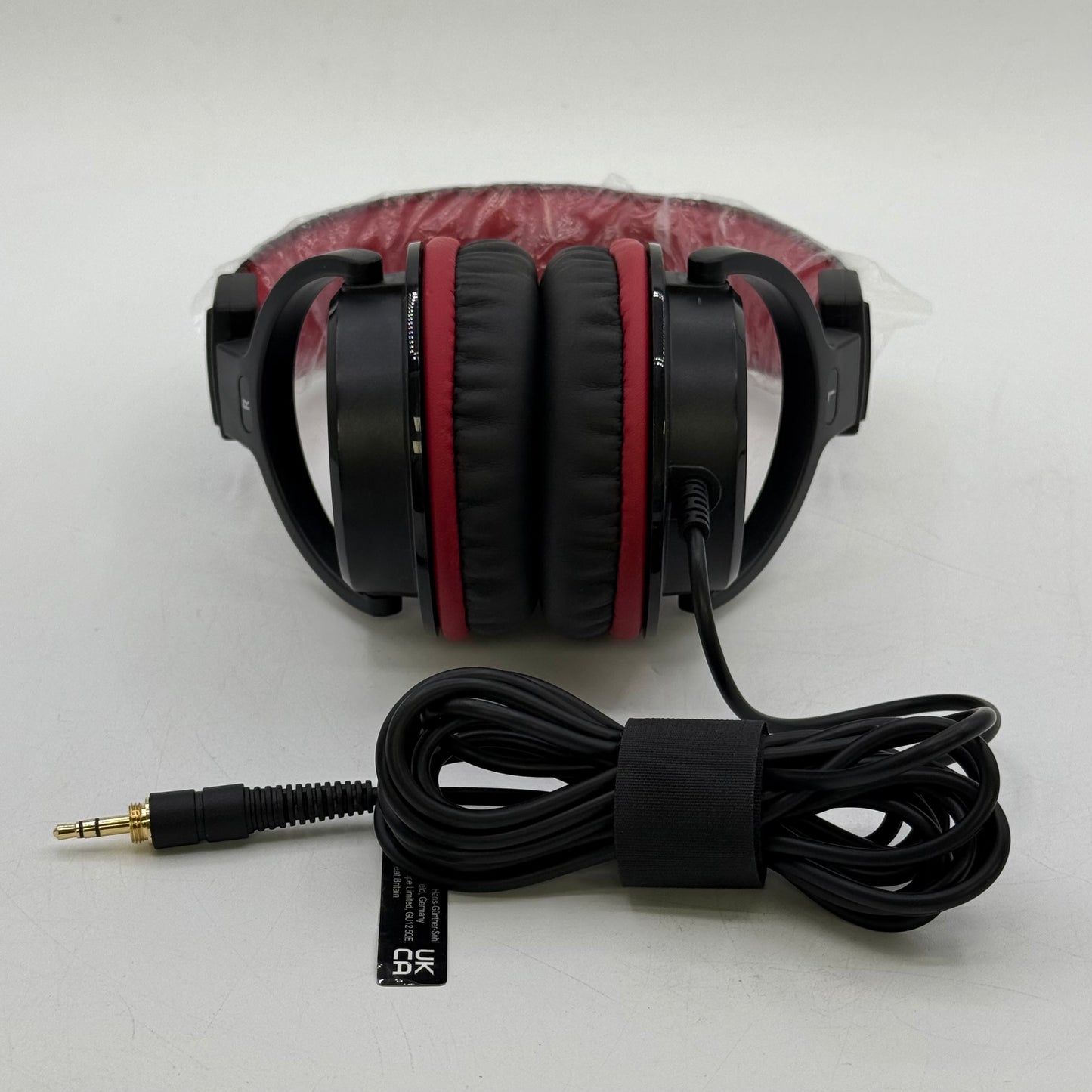 Numark Over-Ear Wired Professional DJ/Studio Monitor Headphone Black/Red HF175