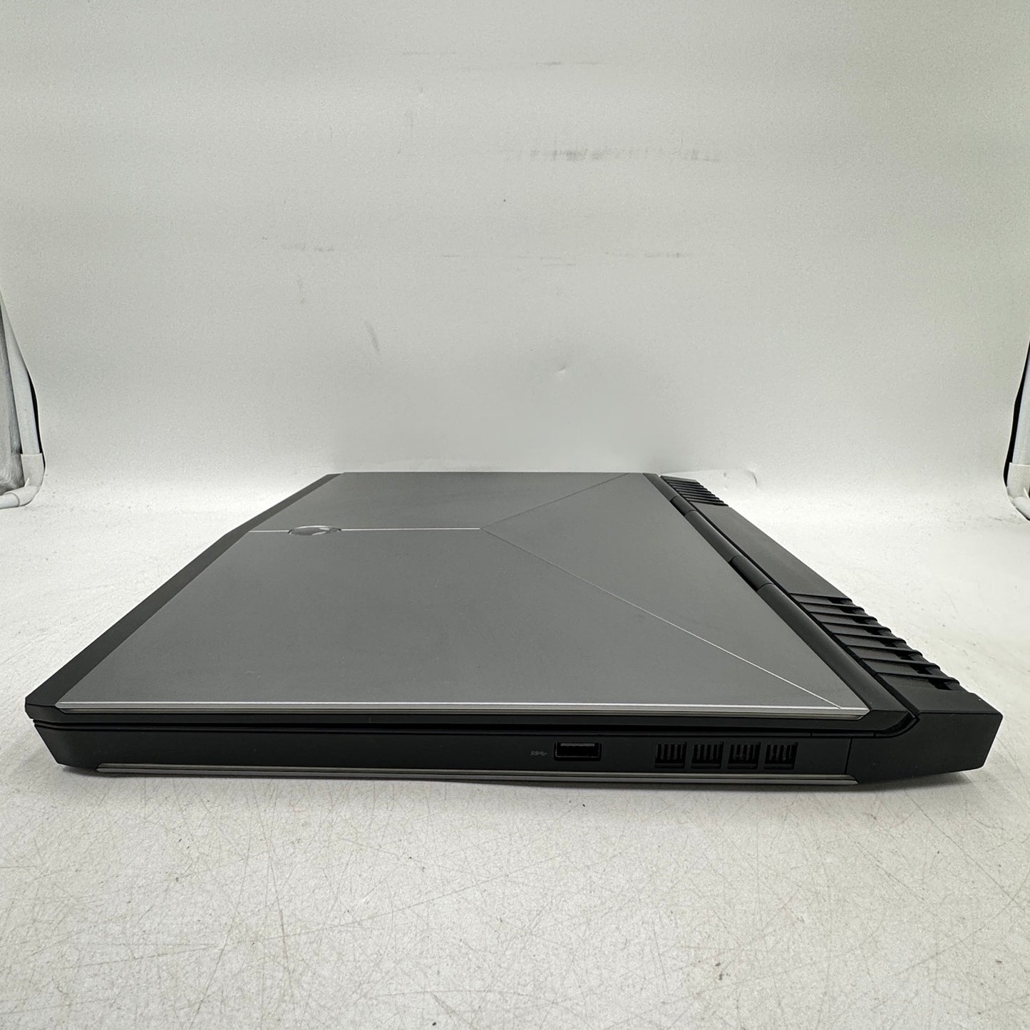 Alienware 15 R4 15.6" i9-8950HK 2.9GHz 32GB RAM 512GB SSD 1TB HDD GTX1080