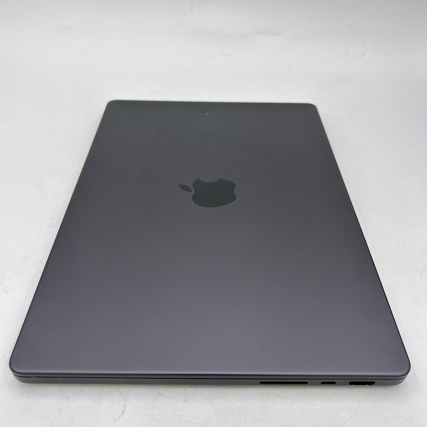 2026 Apple MacBook Pro 14" M5 8C GPU 4.6GHz 16GB RAM 512GB SSD A3434