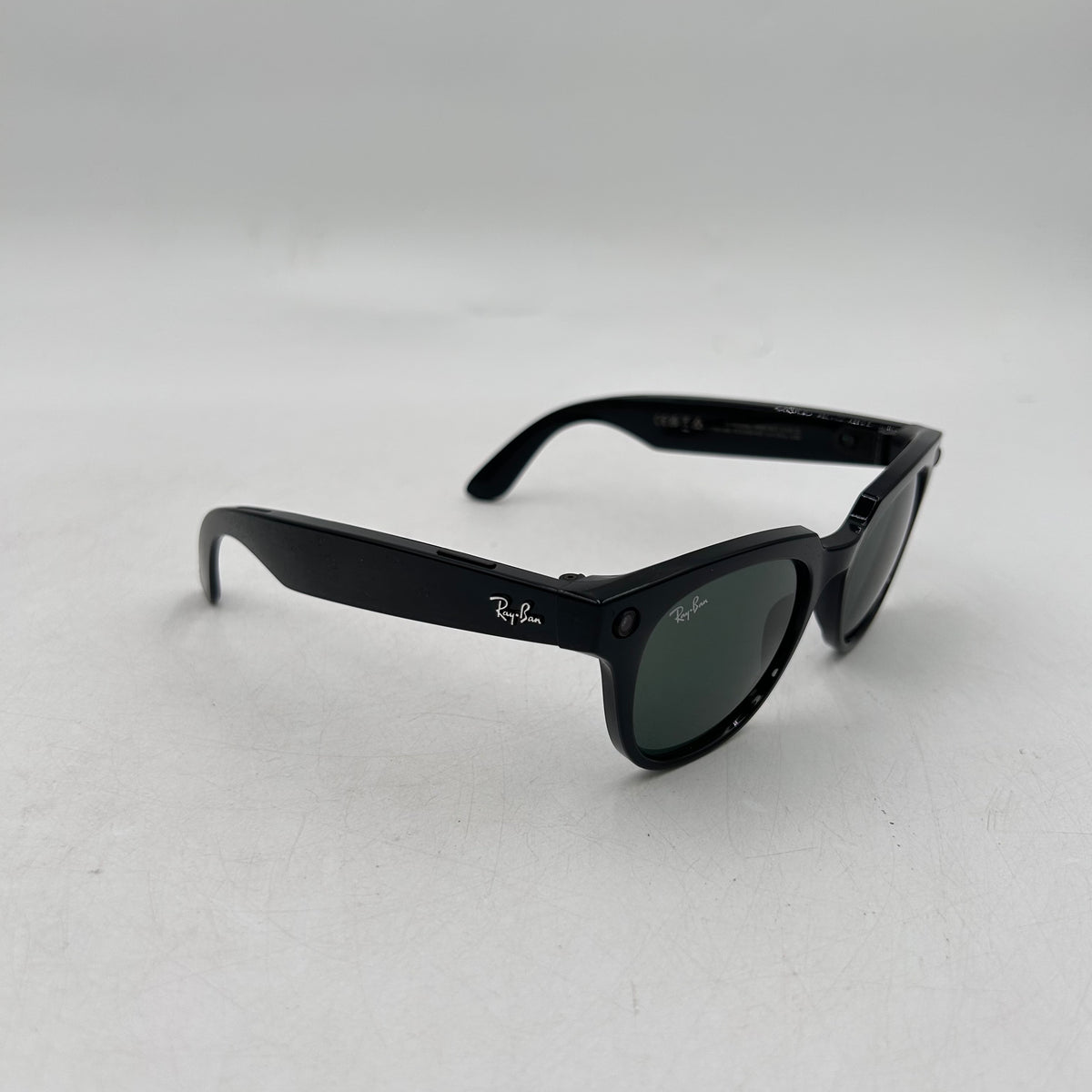 Ray-Ban Stories Wayfarer Shiny Black Standard RW005 601/71 AI Smart Glasses