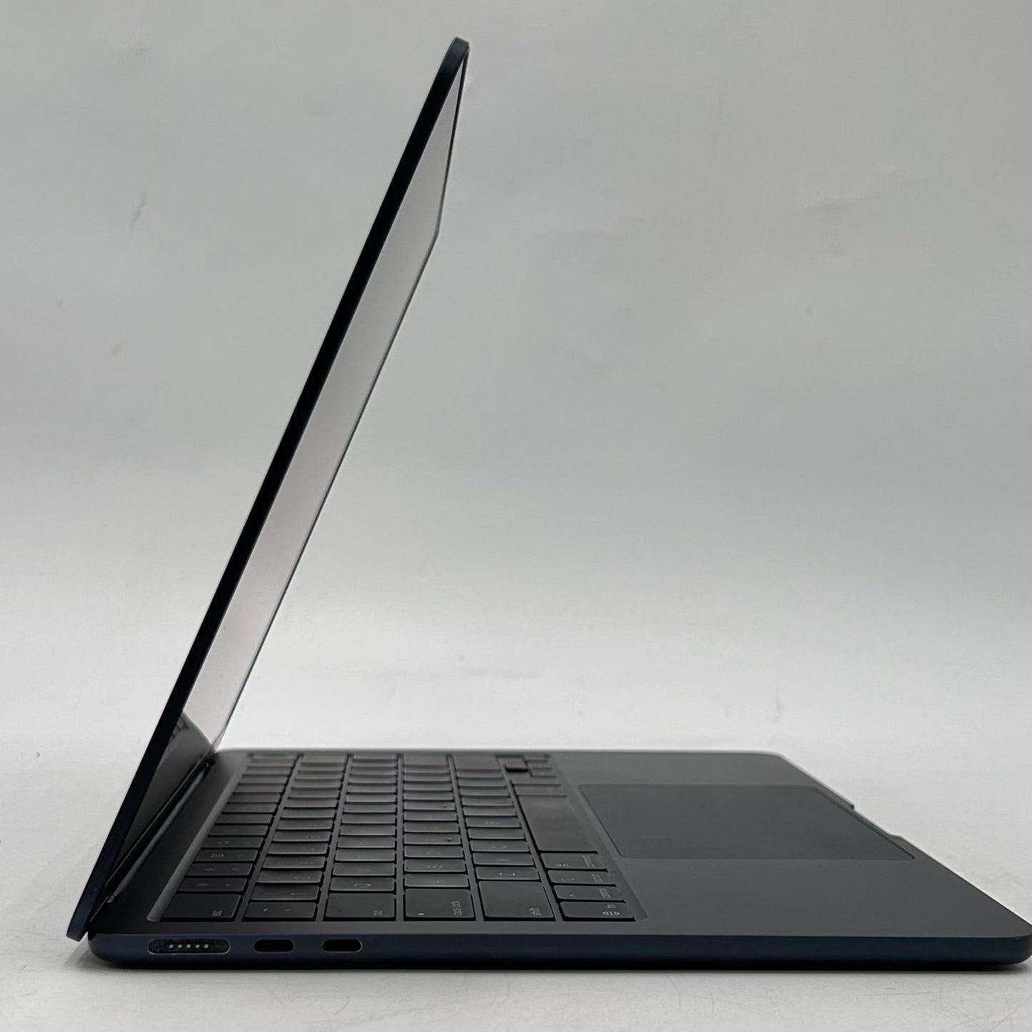 2025 Apple MacBook Air 13" M4 8C GPU 4.5GHz 16GB RAM 256GB SSD A3240