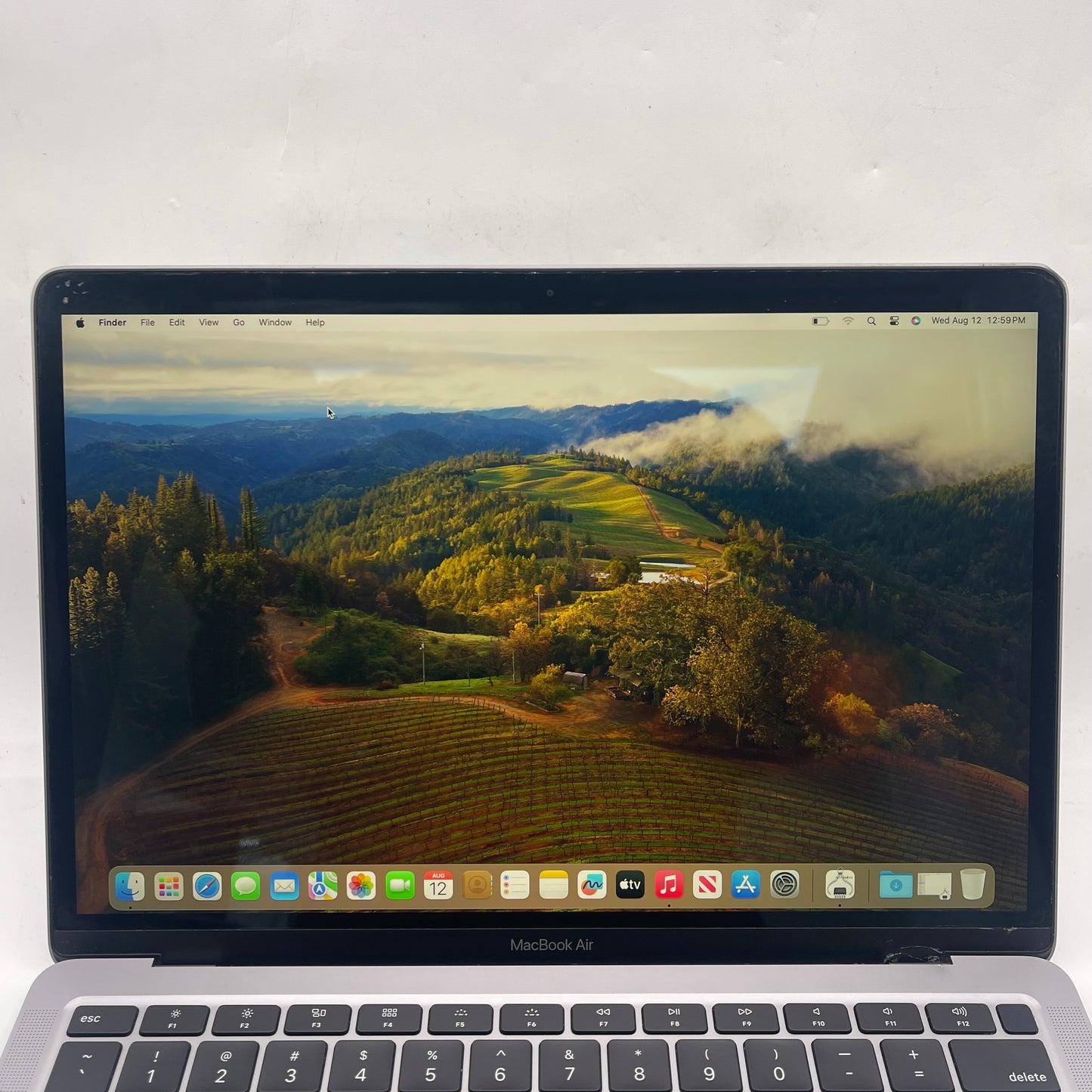 2020 Apple MacBook Air 13.3" i3 1.1GHz 8GB RAM 256GB SSD Space Gray A2179