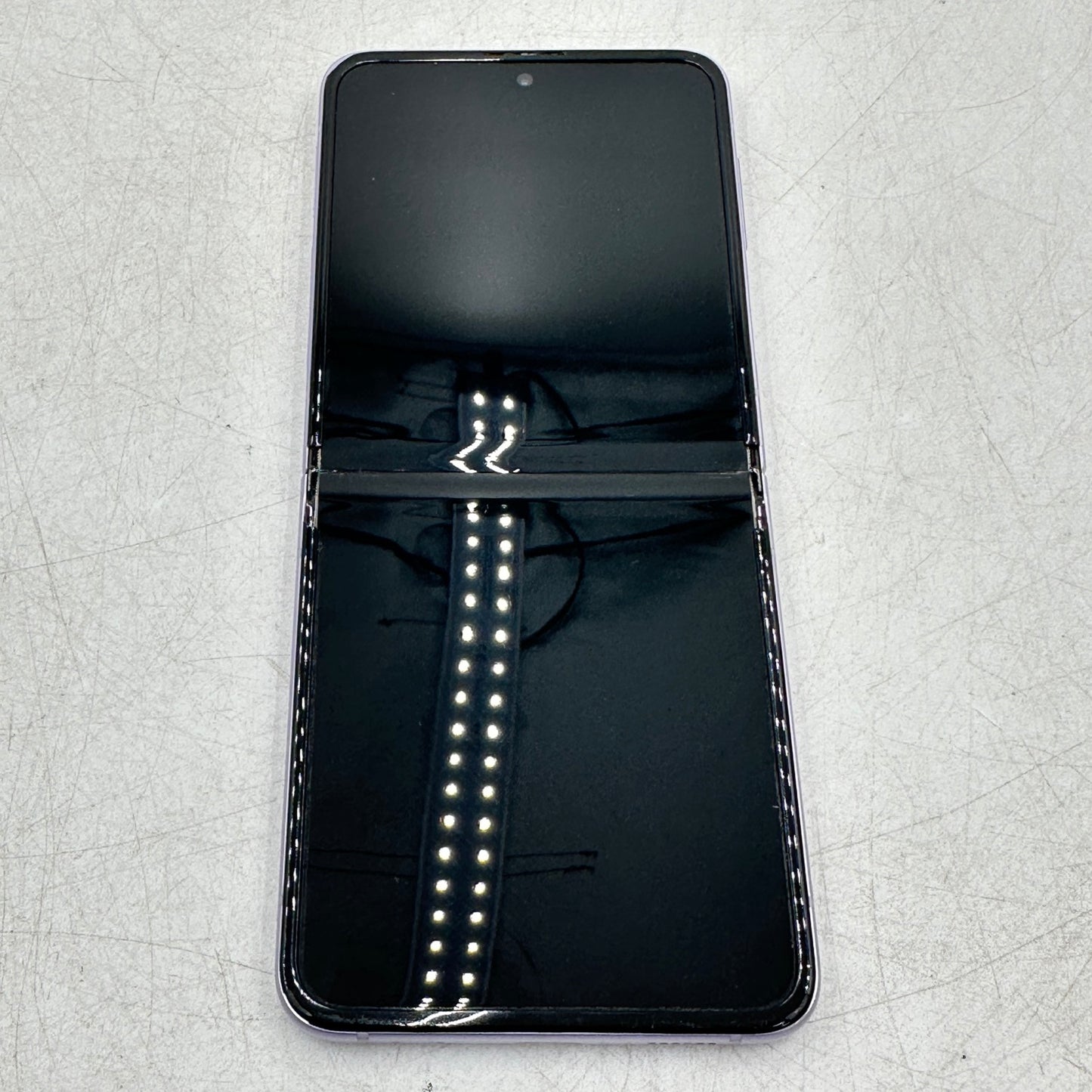 Unlocked Samsung Galaxy Z Flip3 8GB RAM 128GB SM-F711U Lavender READ
