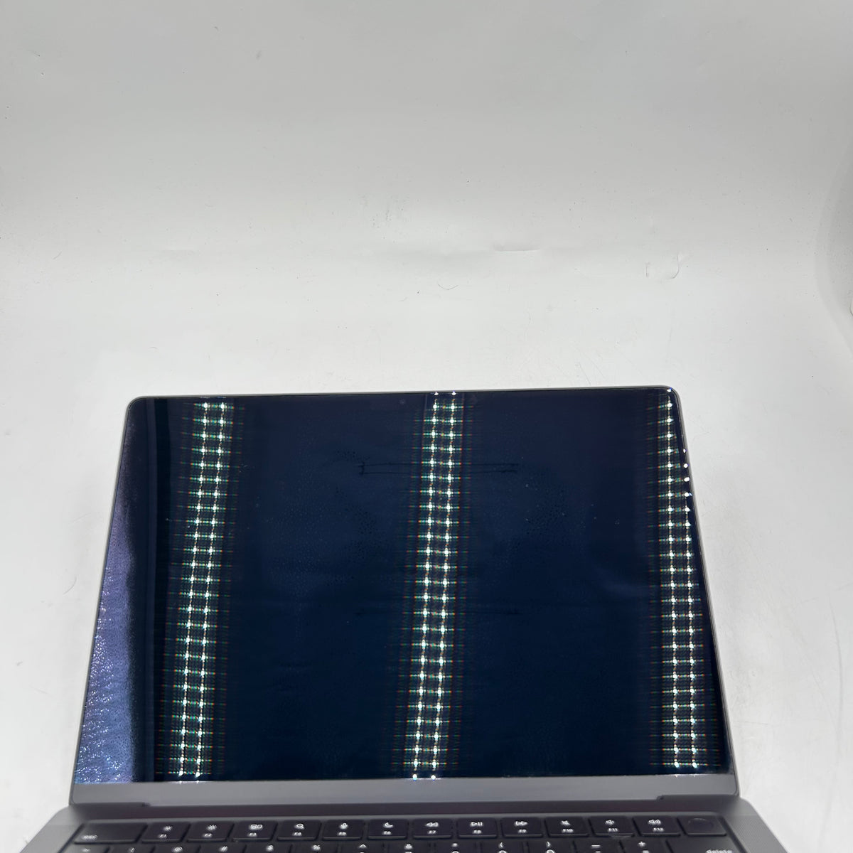 2026 Apple MacBook Pro 14" M5 8C GPU 4.6GHz 16GB RAM 512GB SSD A3434
