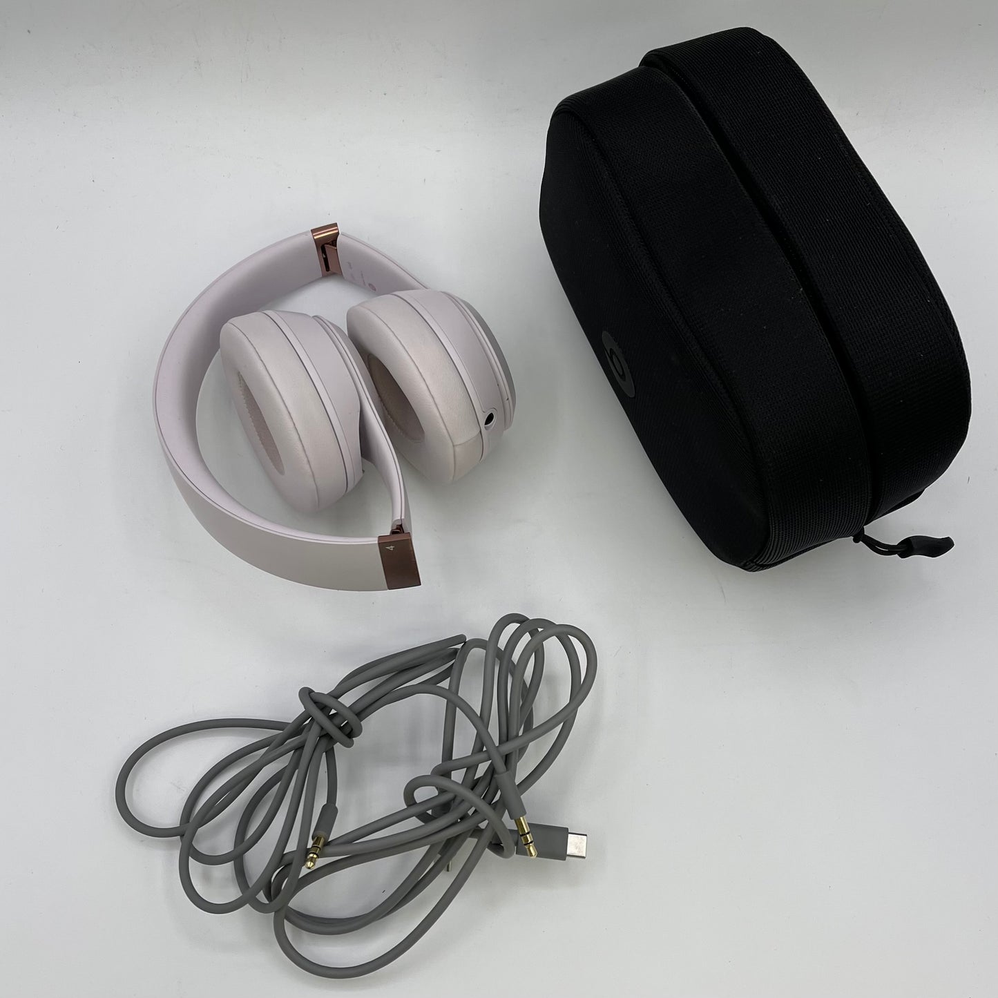 Beats Solo4 Wireless On-Ear Bluetooth Headphones Cloud Pink A3140