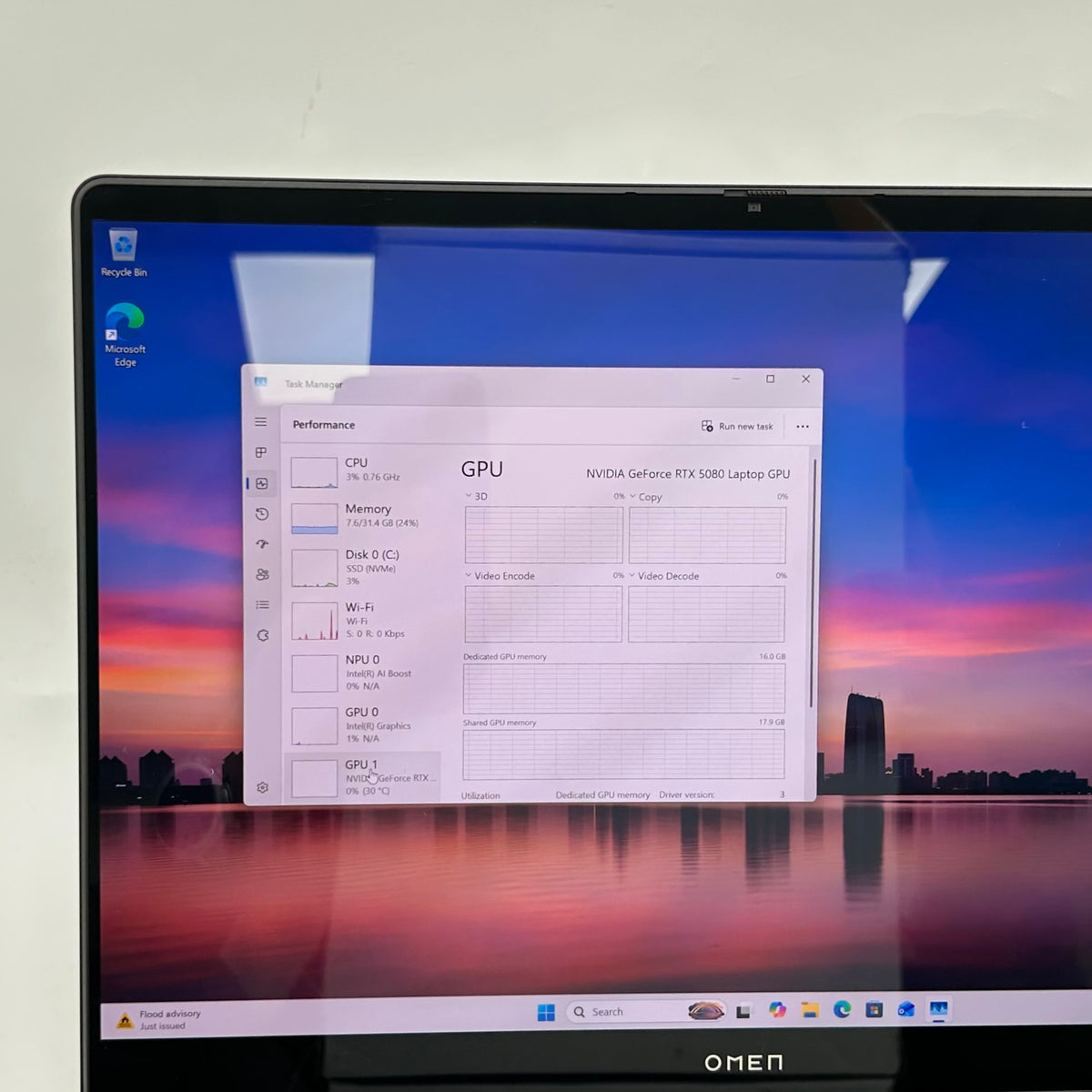 HP Omen Max 16-ah0043dx 16" Core Ultra 9 275HX 32GB RAM 2TB SSD GeForce RTX 5080