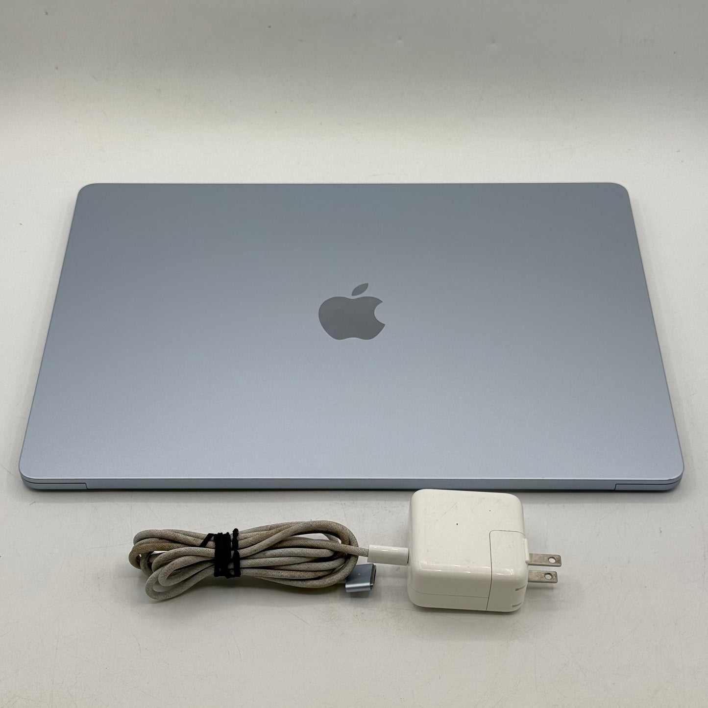 2025 Apple MacBook Air 15" M4 10C GPU 4.5GHz 24GB RAM 512GB SSD A3241